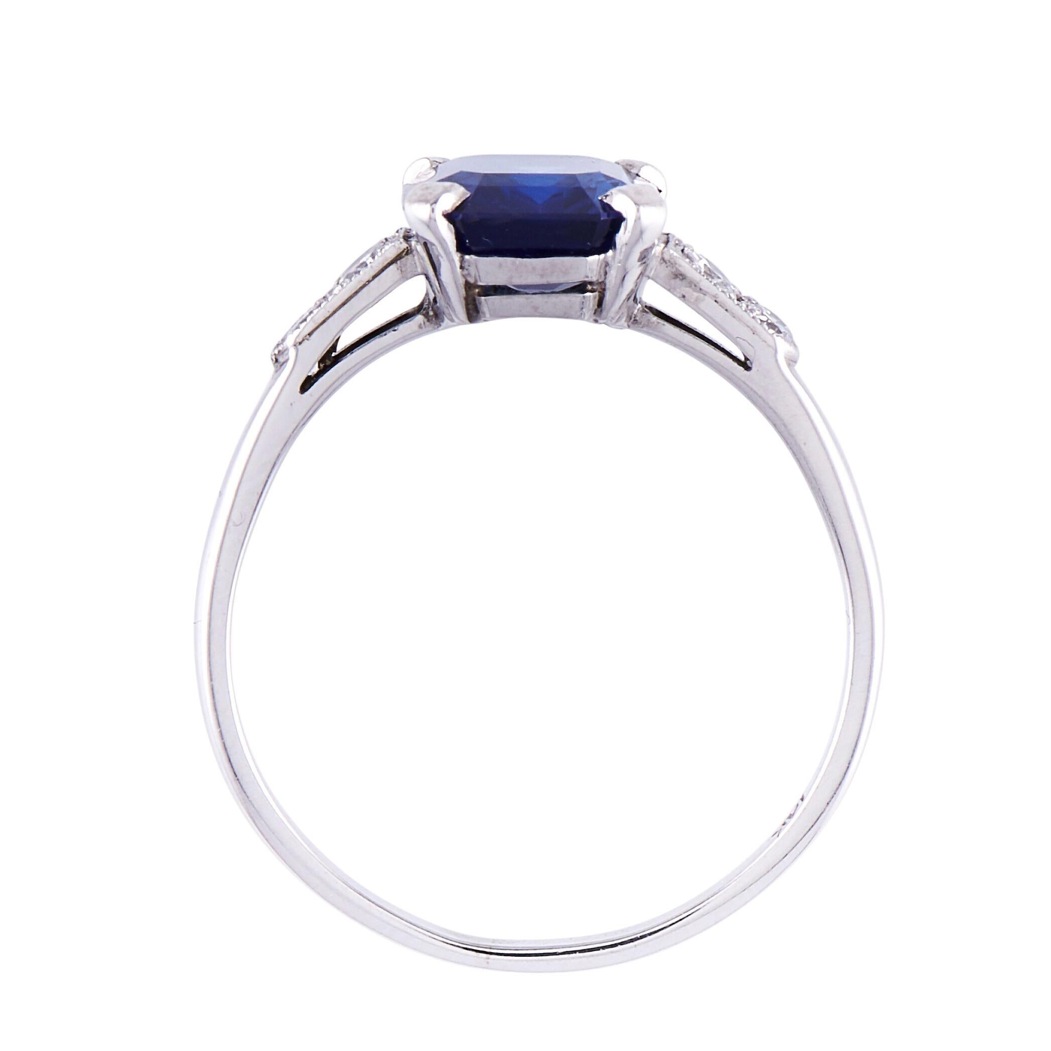 Antique, Art Deco, Platinum, Burmese Sapphire and Diamond Ring In Excellent Condition In Rochford, Essex