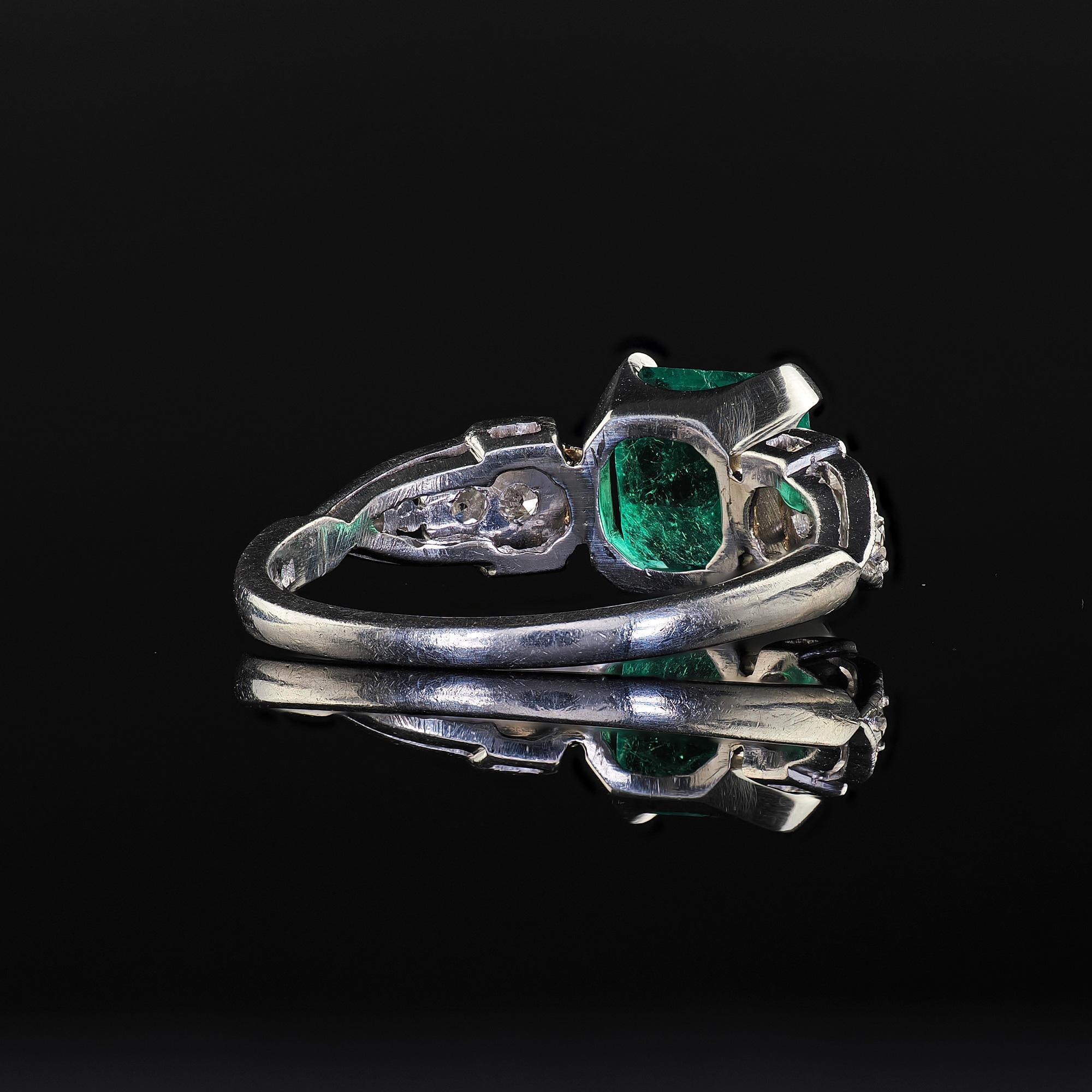 Antique Art Deco Platinum Colombian Emerald and Diamond Engagement Ring - GIA For Sale 3