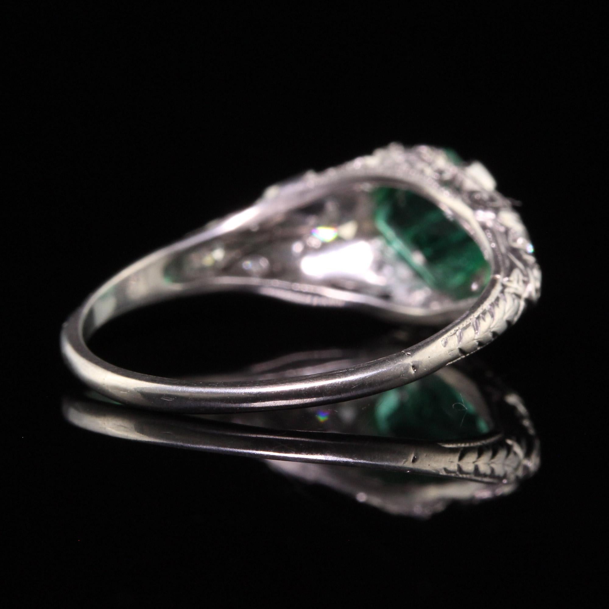 Women's Antique Art Deco Platinum Colombian Emerald Diamond Filigree Engagement Ring