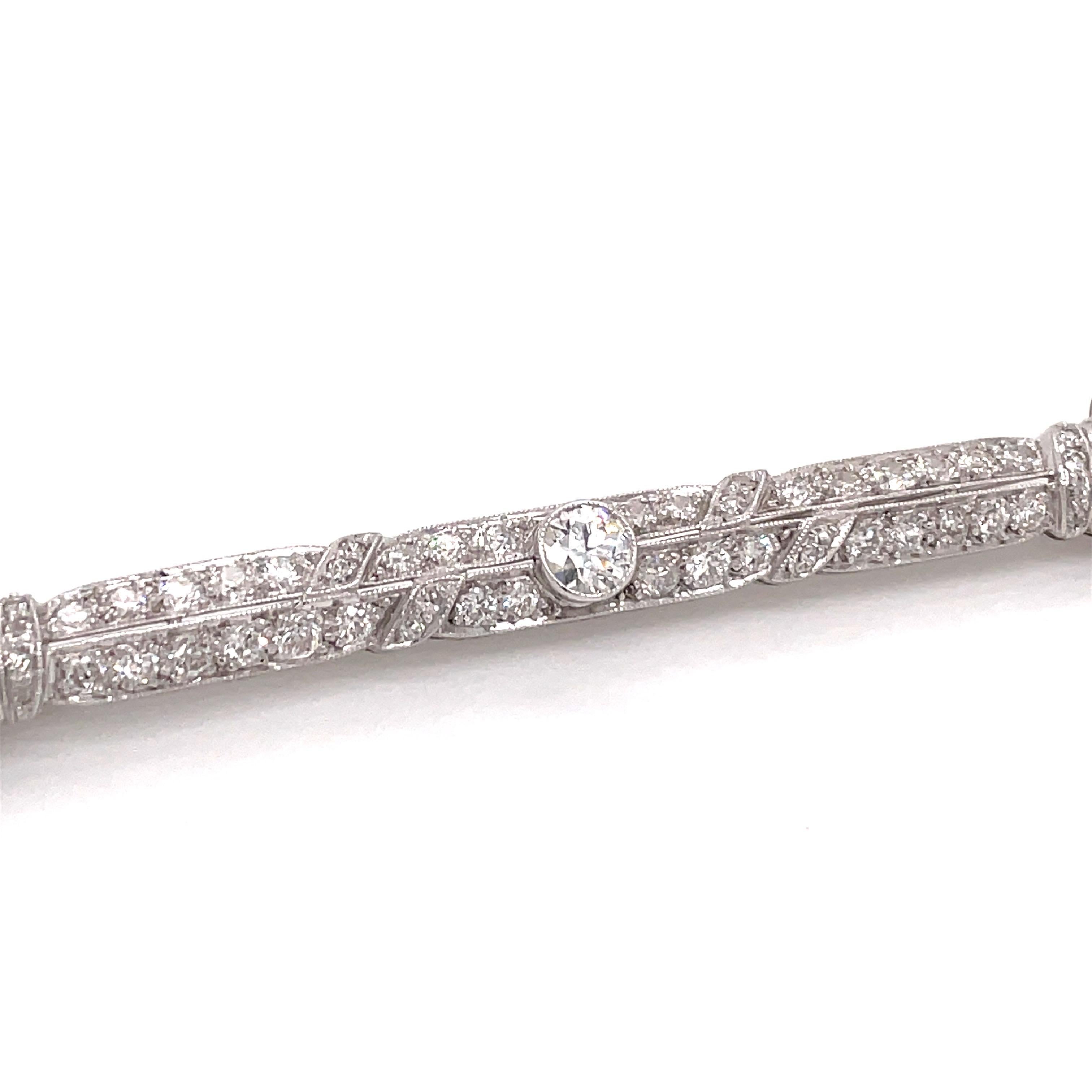 Women's Antique Art Deco Platinum Diamond Bar Pin with Finials 2ct For Sale