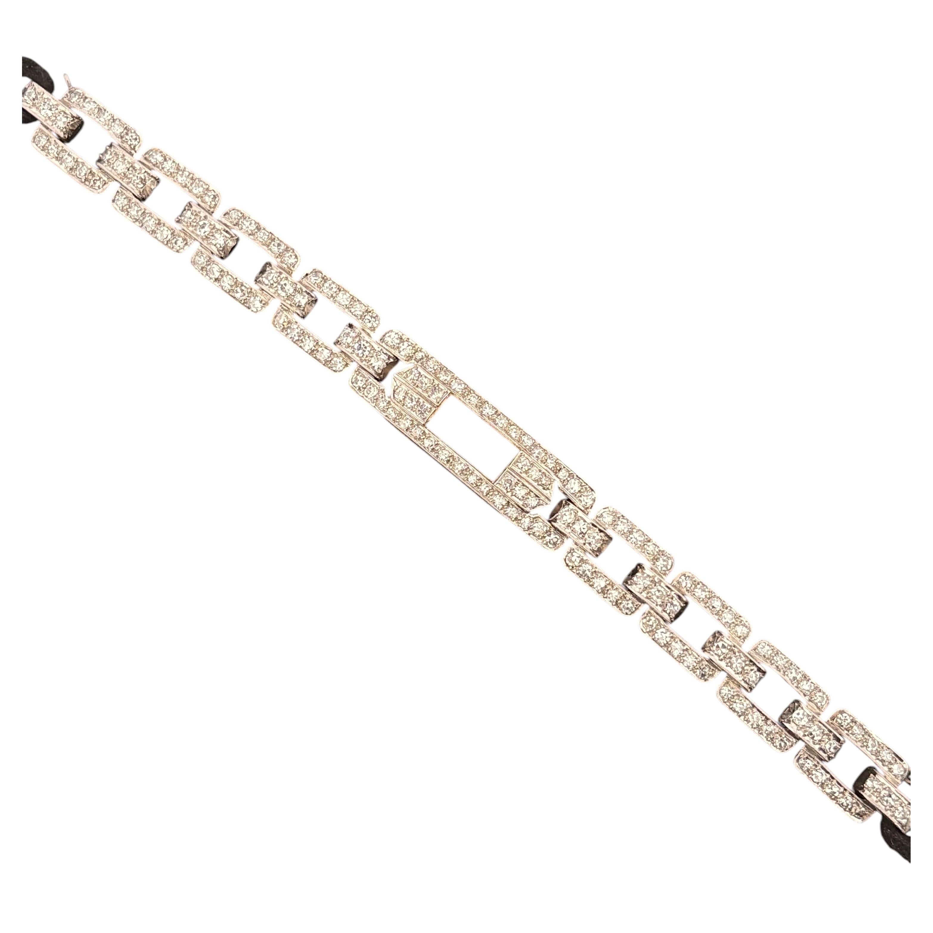 What is a statement bracelet?