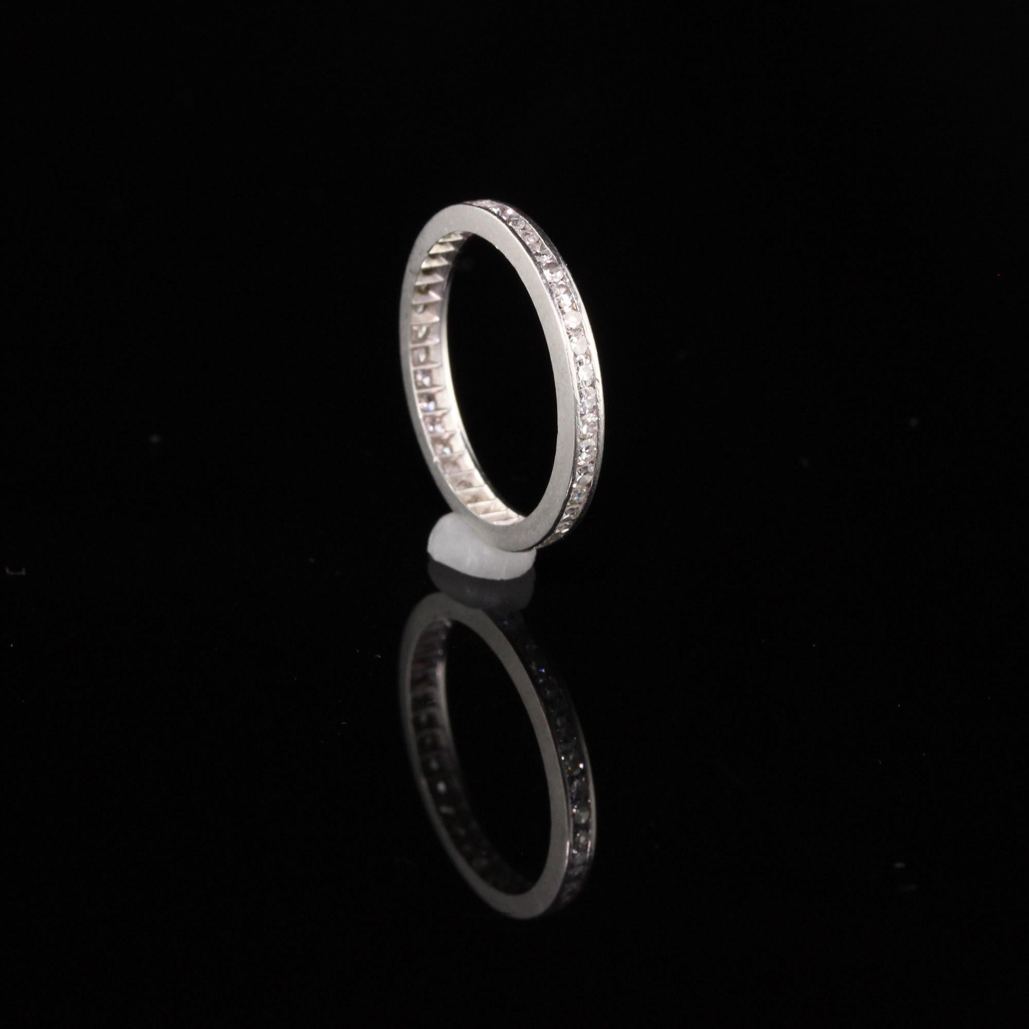 Antique Art Deco Platinum Diamond Eternity Band In Good Condition For Sale In Great Neck, NY