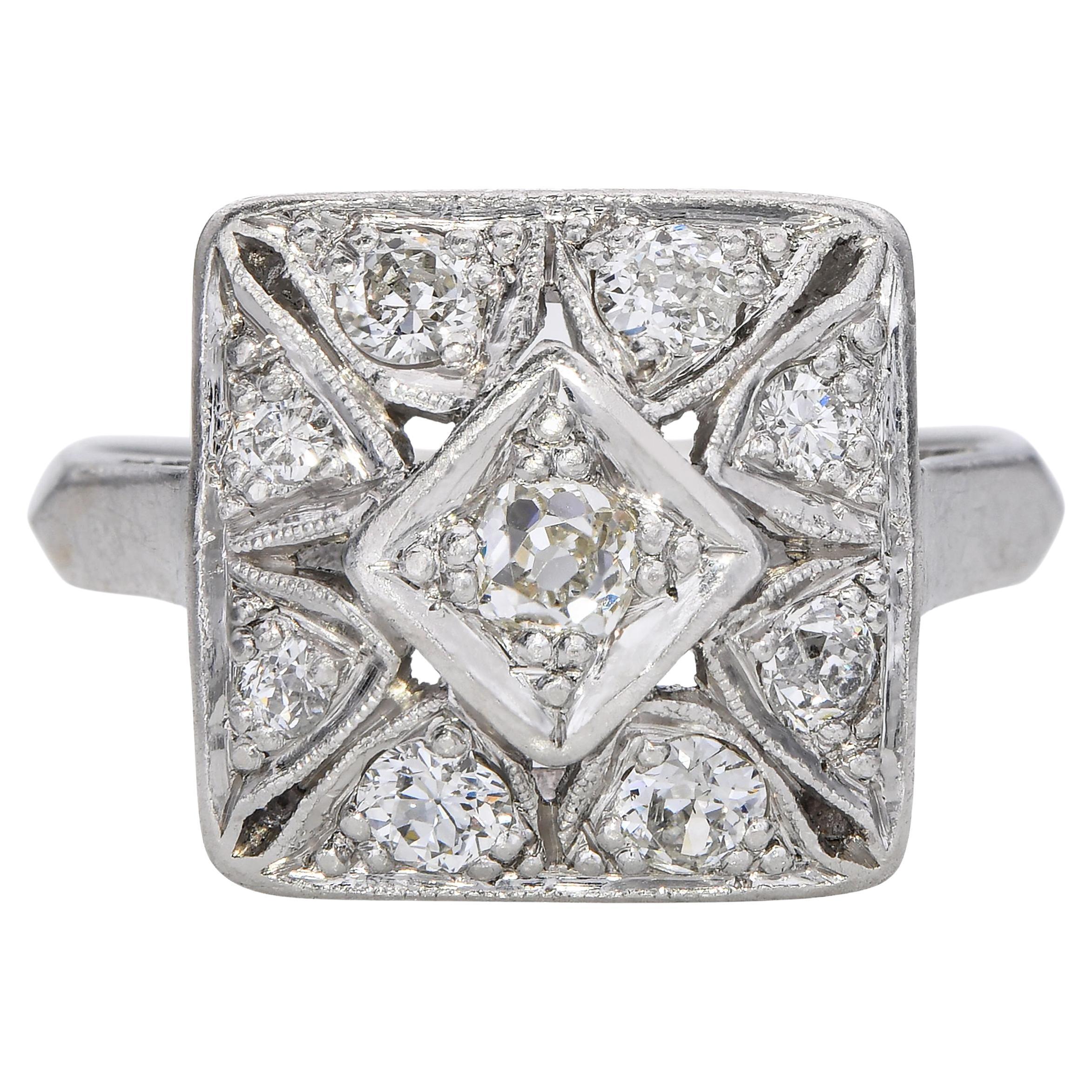 Anello di diamanti in platino in stile antico Art Deco