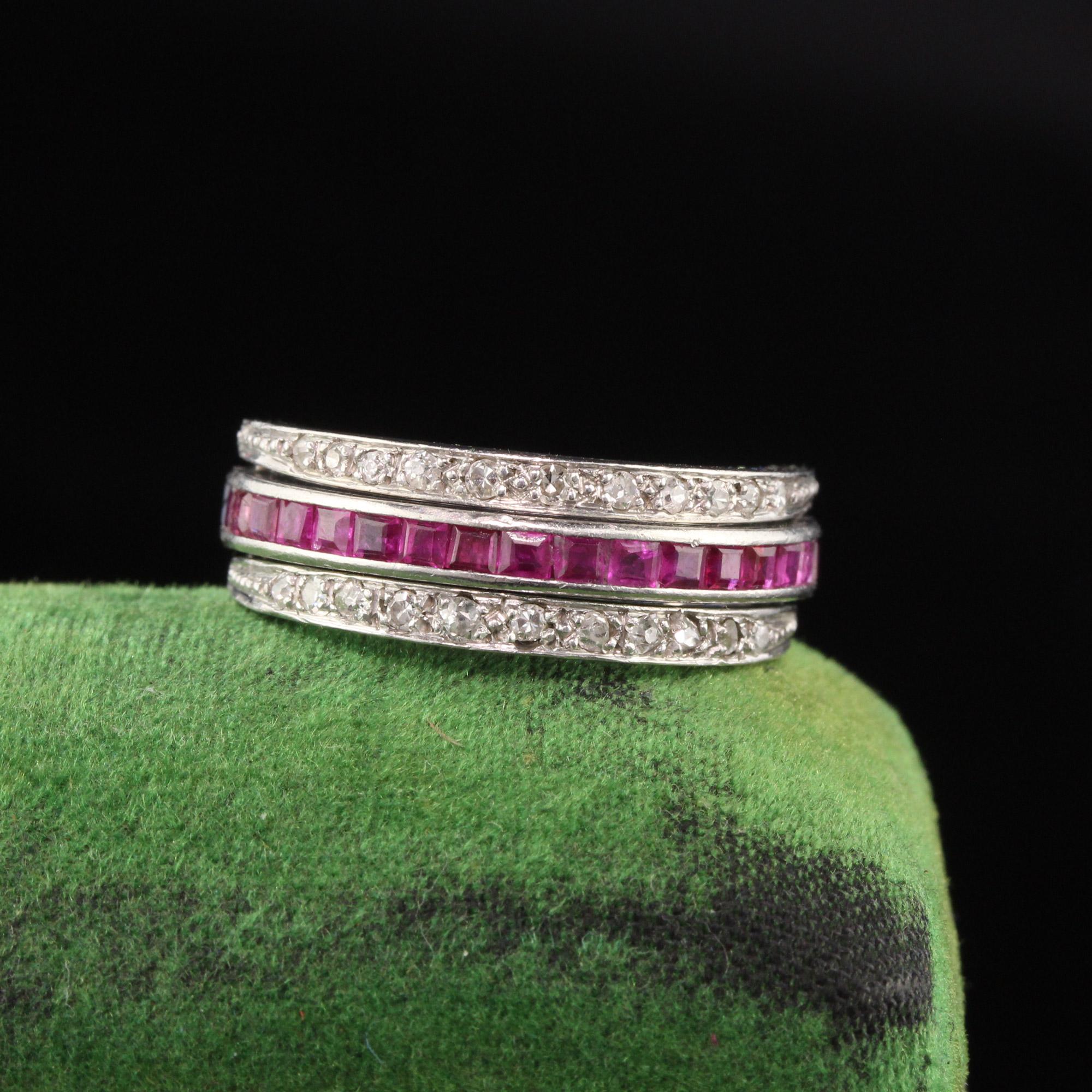 Antiker antiker Art Deco Platin Diamant, Saphir und Rubin Flip Ring - Größe 6,25 (Art déco) im Angebot