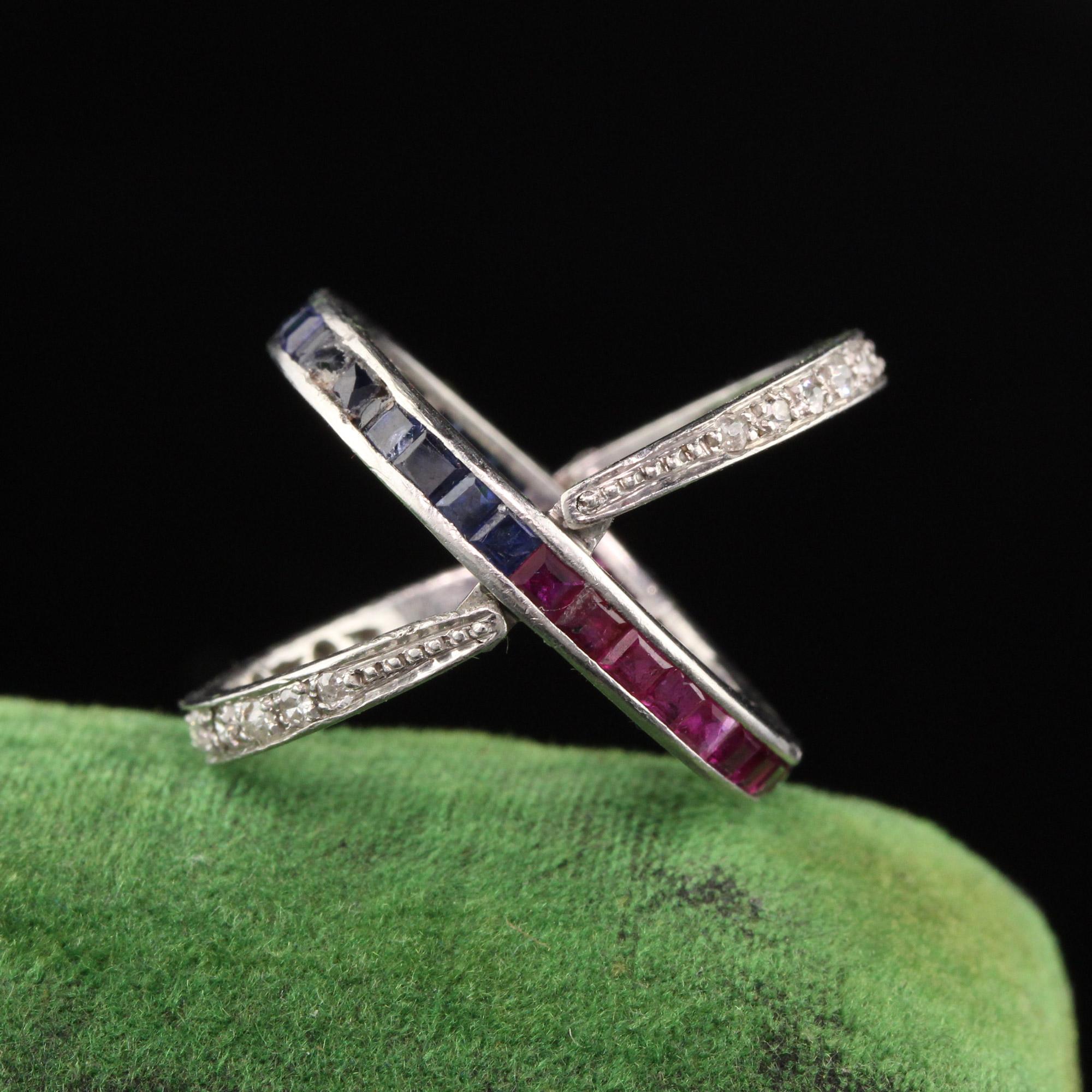 Antiker antiker Art Deco Platin Diamant, Saphir und Rubin Flip Ring - Größe 6,25 (Alteuropäischer Schliff) im Angebot