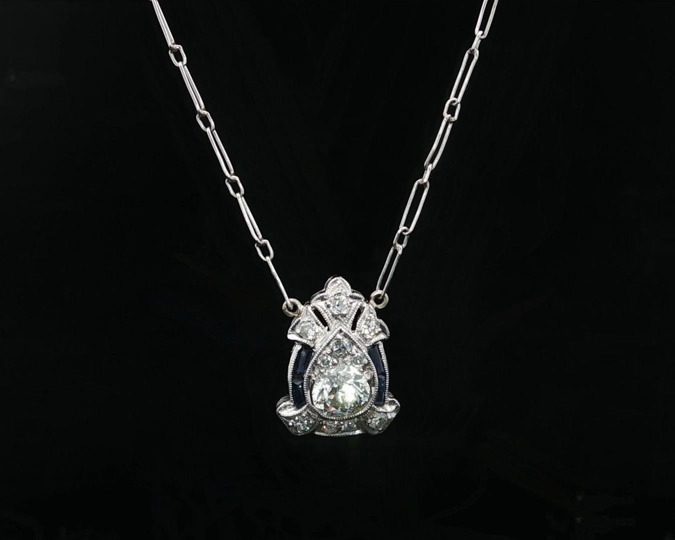 Antico ciondolo in platino Art Deco con scudo di diamanti Collana a catena fatta a mano in vendita 4