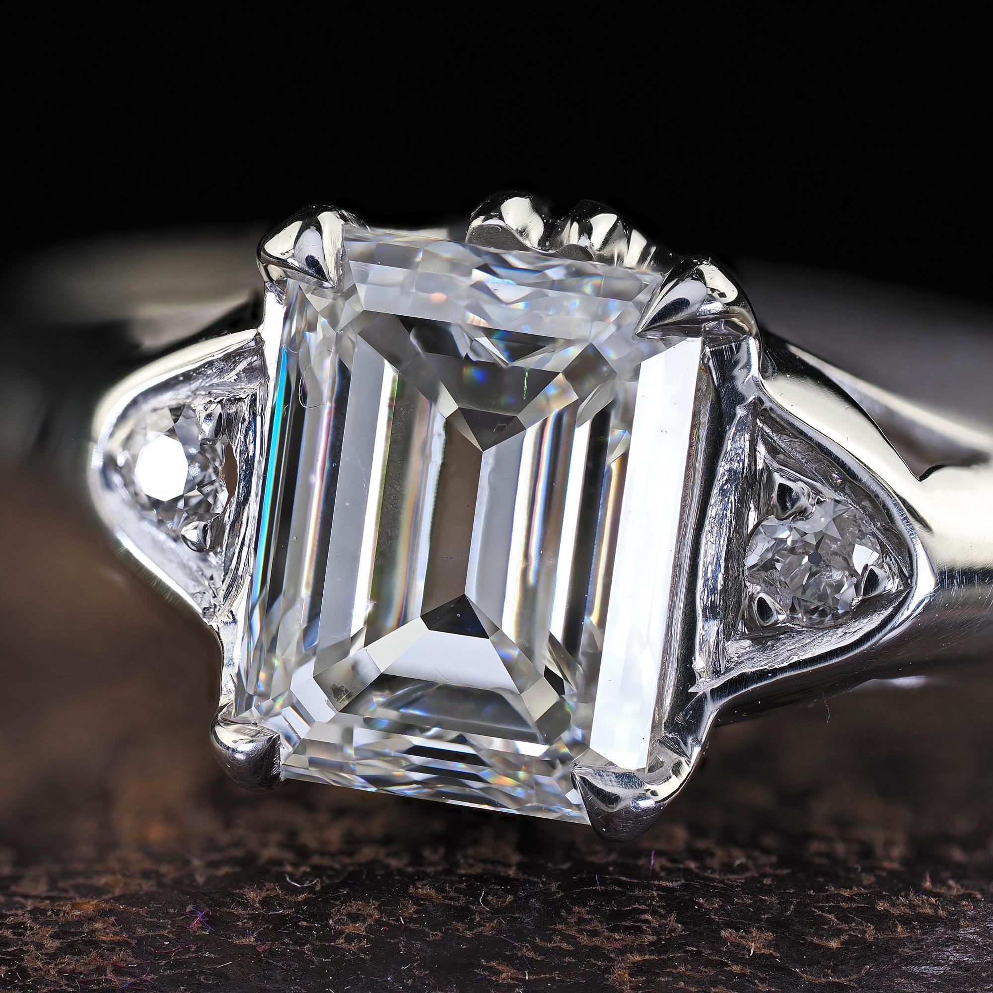 Antique Art Deco Platinum Emerald Cut Diamond Engagement Ring - GIA For Sale 2