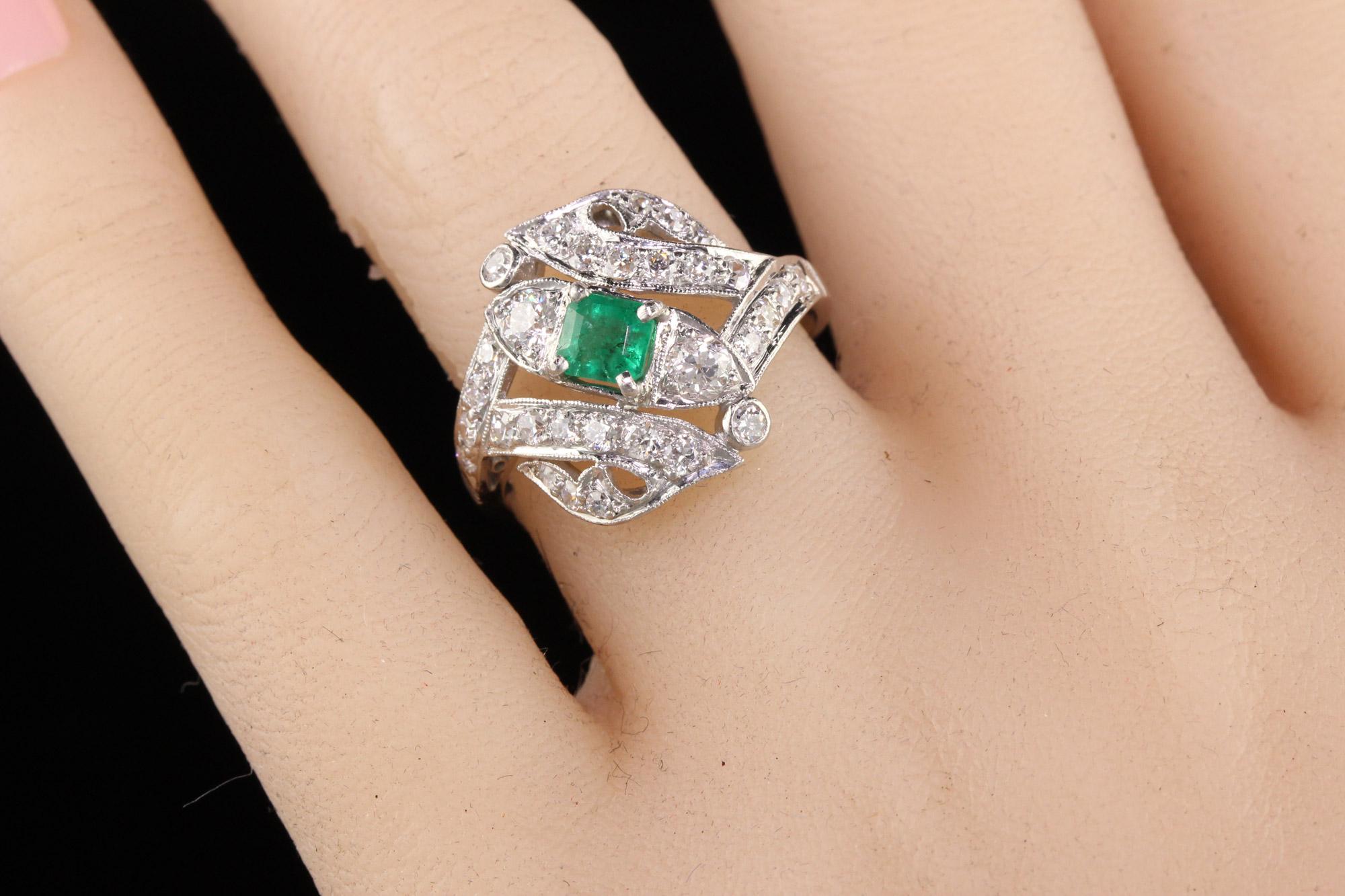 Antique Art Deco Platinum Emerald Old European Diamond Statement Ring In Good Condition For Sale In Great Neck, NY