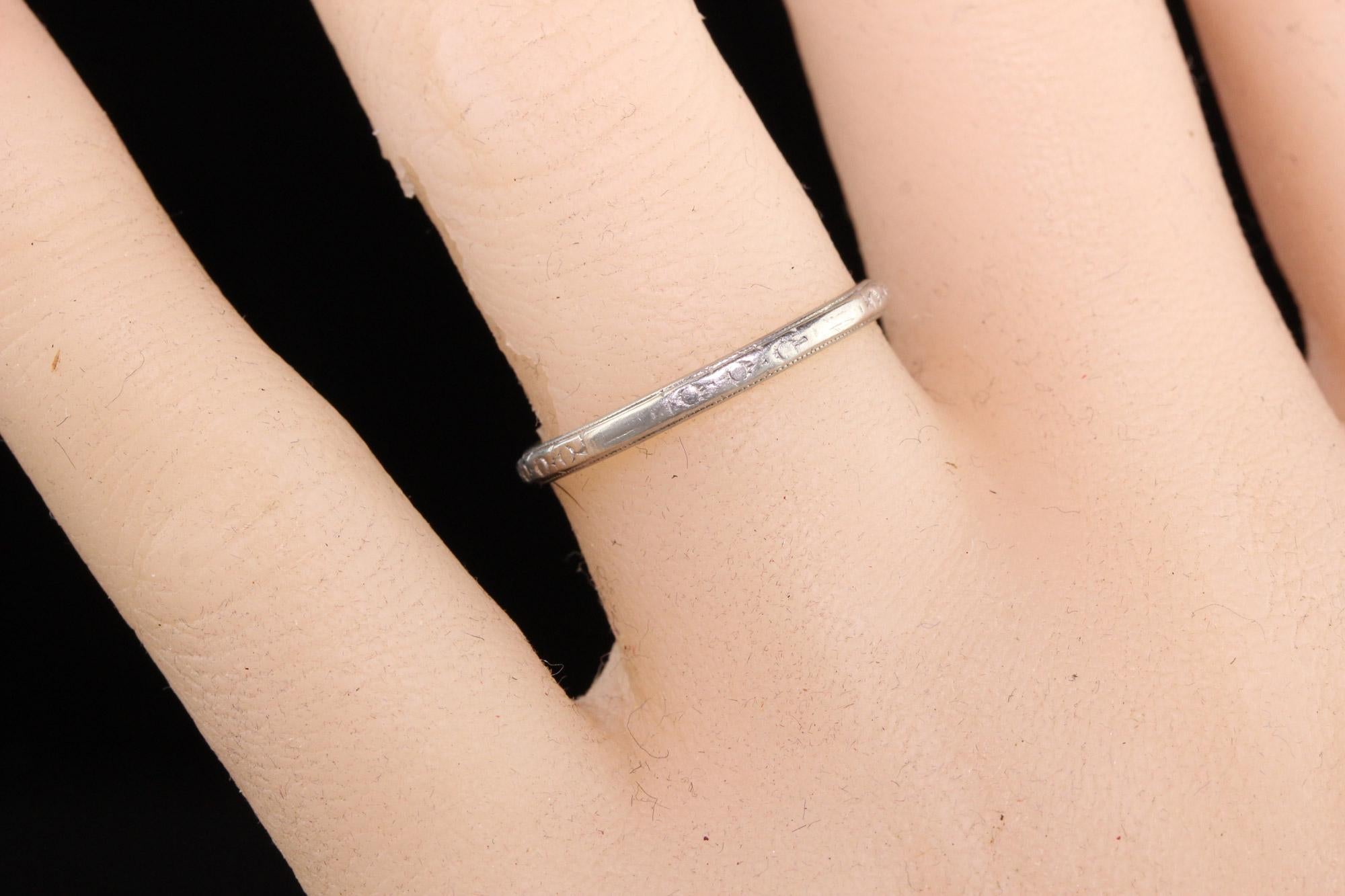 Antique Art Deco Platinum Engraved Wedding Band In Good Condition For Sale In Great Neck, NY