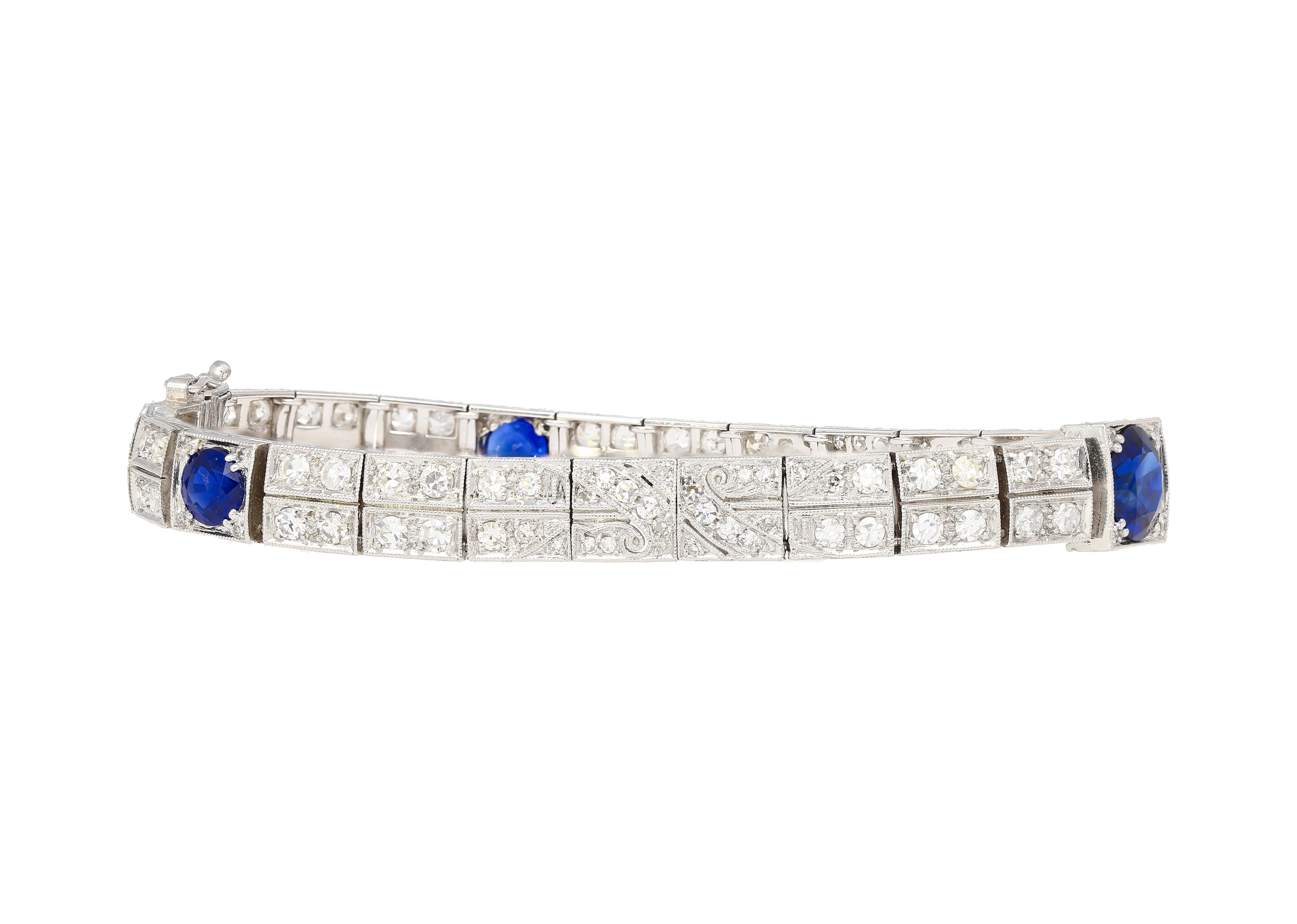 Antique Art Deco Platinum Filigree Blue Sapphire & Diamond Bracelet In Excellent Condition For Sale In Miami, FL