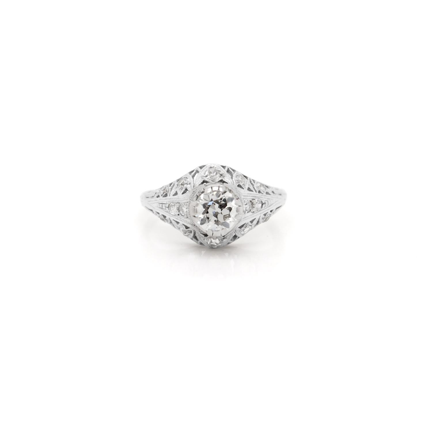 Bague solitaire Art déco ancienne en platine filigrane avec diamant taille vieille Europe en vente 7