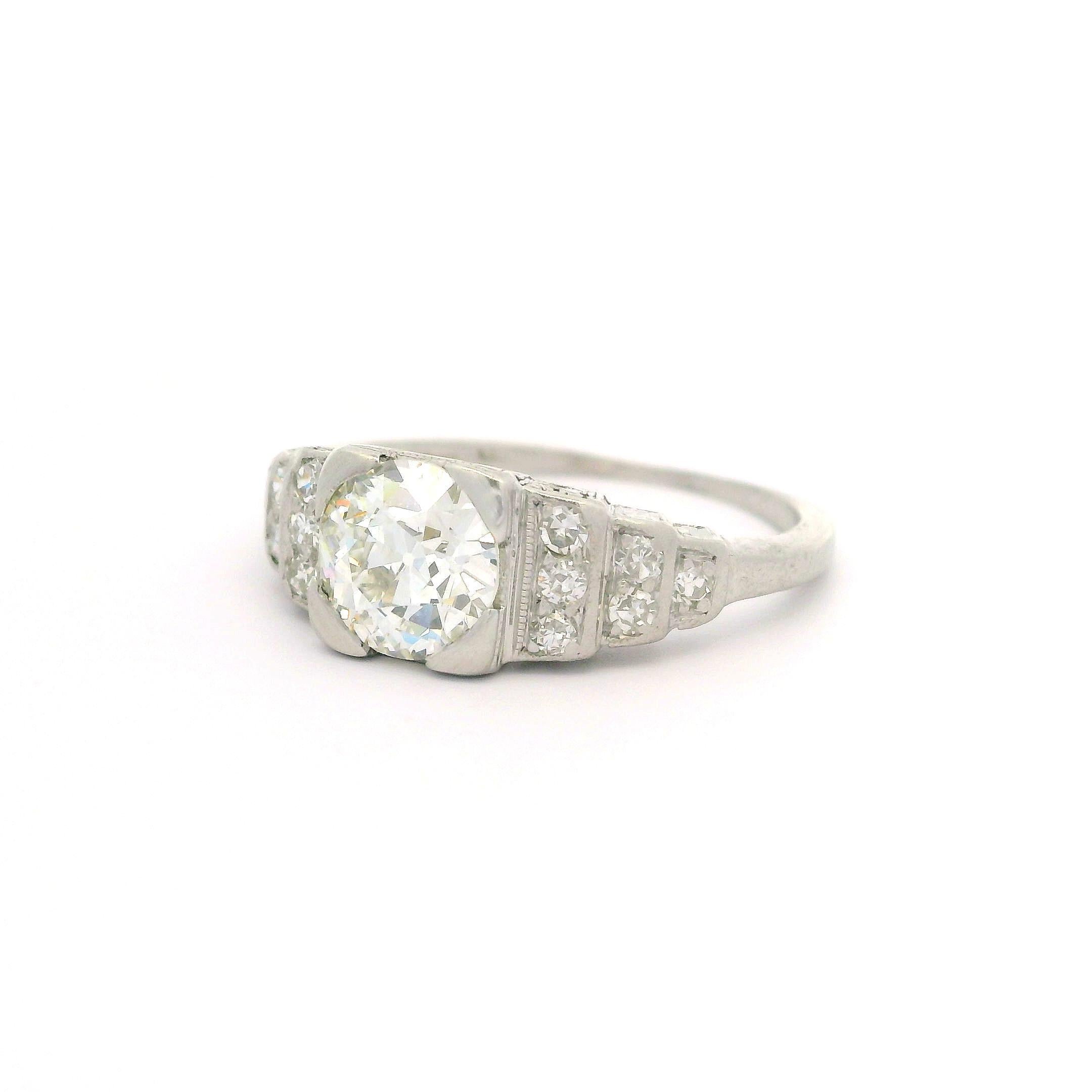 Antique Art Deco Platinum GIA 0.92ctw Diamond Step Sides Engagement Ring In Good Condition For Sale In Montclair, NJ