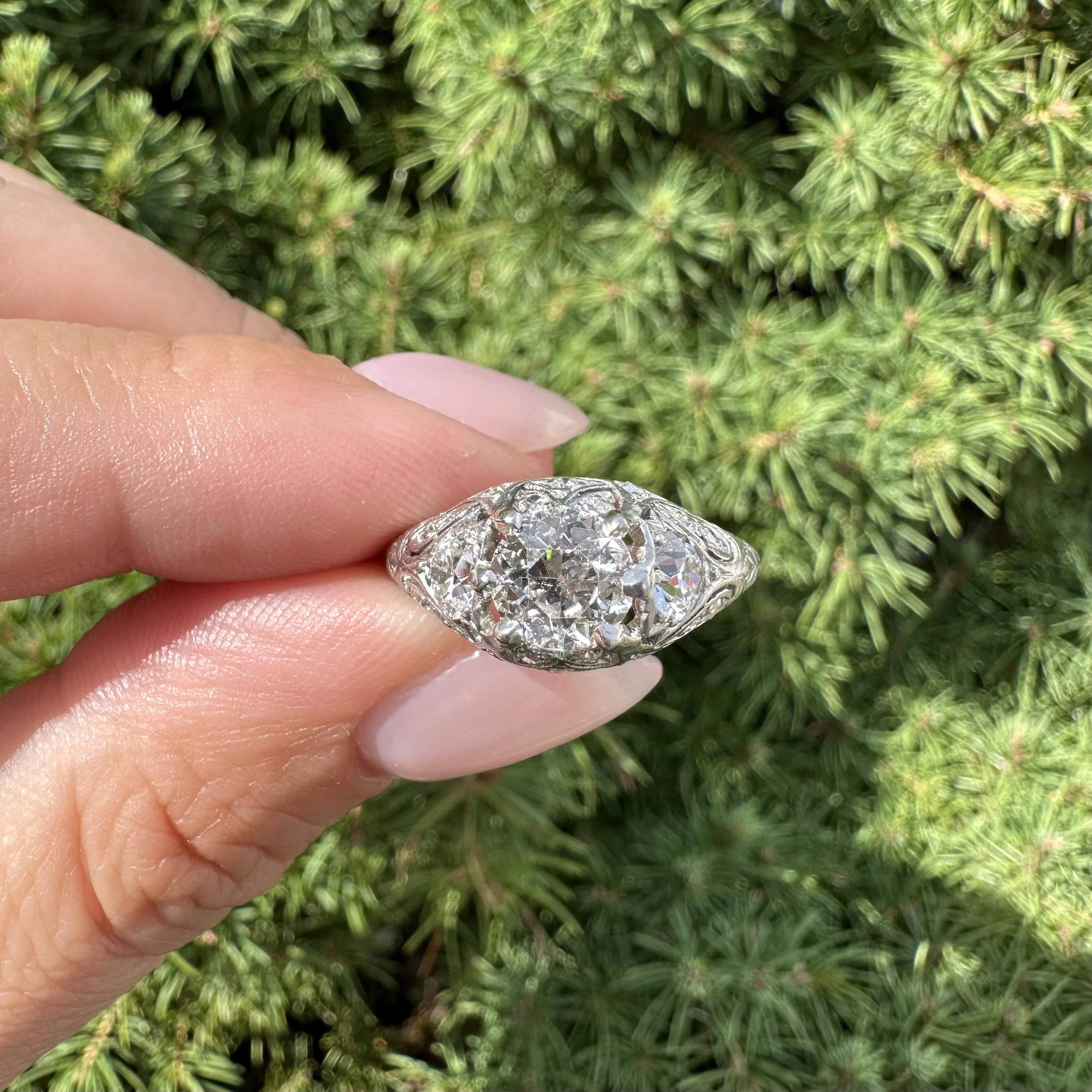 Antique Art Deco Platinum GIA 1.76ctw Old European Diamond Solitaire Ring In Good Condition For Sale In Montclair, NJ