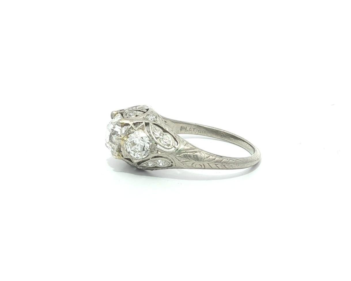 Antique Art Deco Platinum GIA 1.76ctw Old European Diamond Solitaire Ring For Sale 2