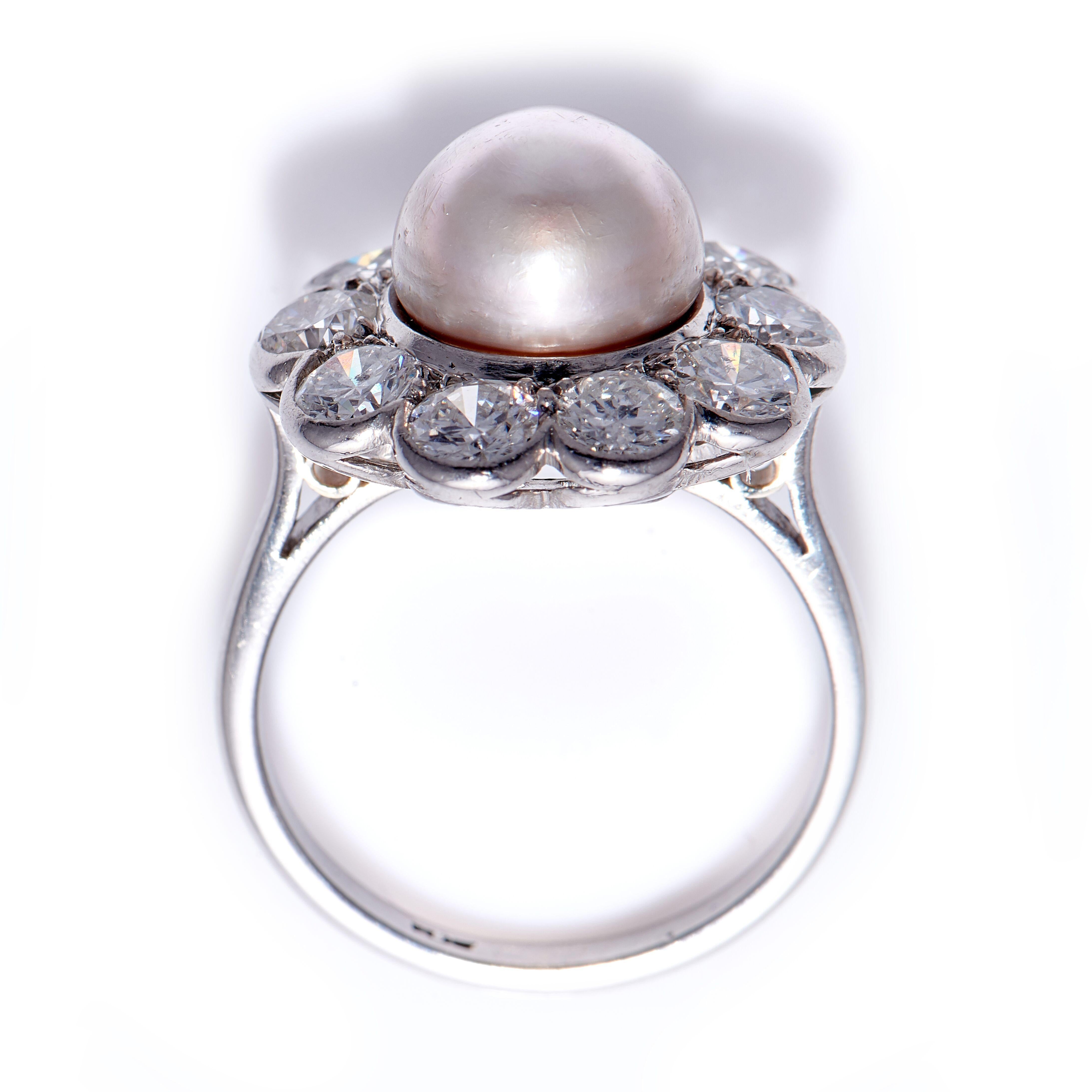 Old European Cut Antique, Art Deco, Platinum, Large Natural Grey Pearl and Diamond Cluster Ring For Sale