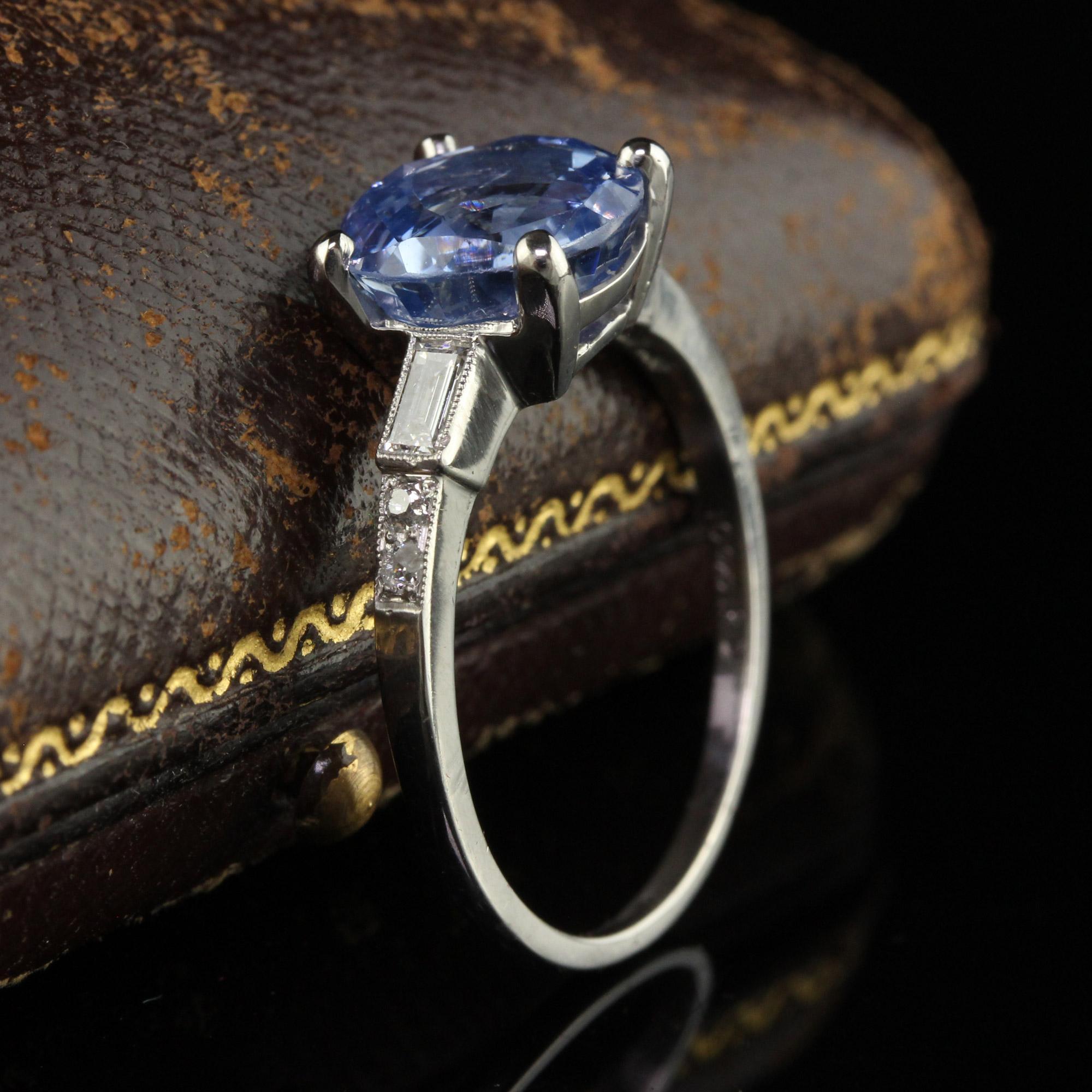 Bague de fiançailles Art déco ancienne en platine, saphir naturel taille ancienne et diamant - GIA Pour femmes en vente