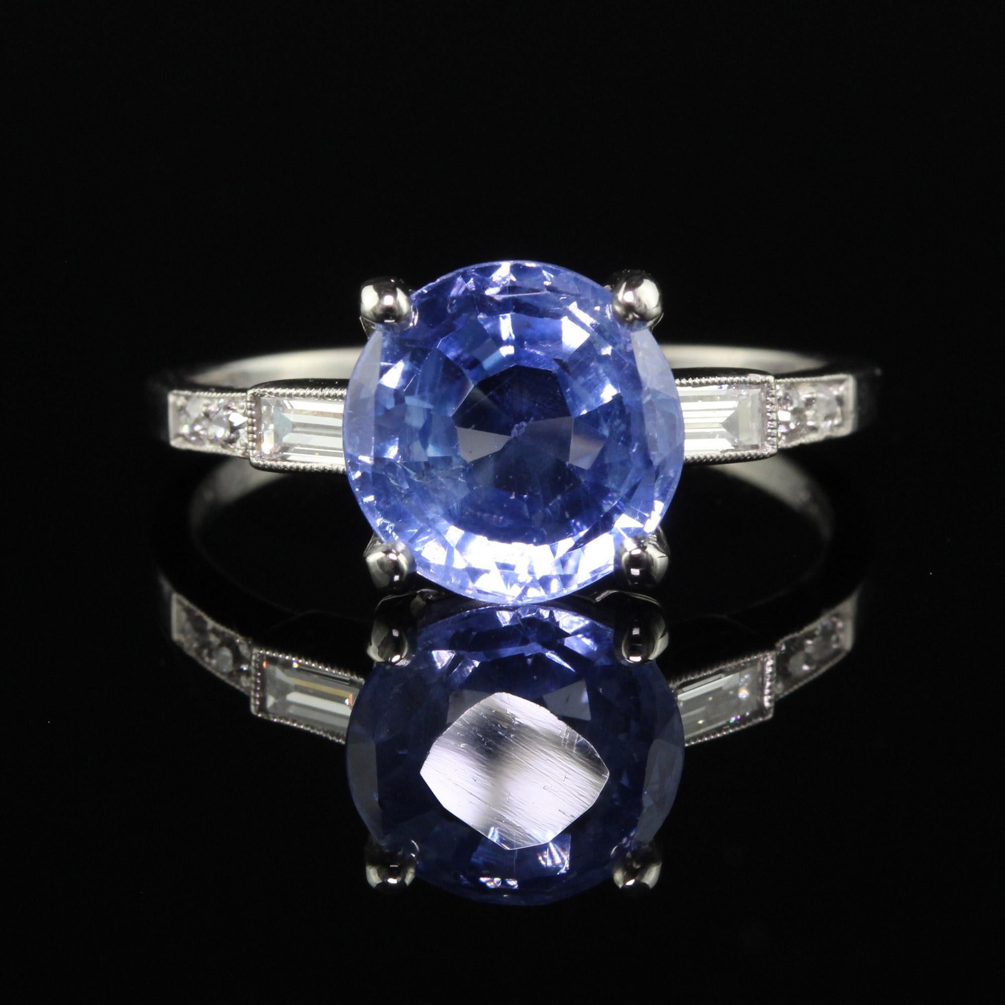 Bague de fiançailles Art déco ancienne en platine, saphir naturel taille ancienne et diamant - GIA en vente 1