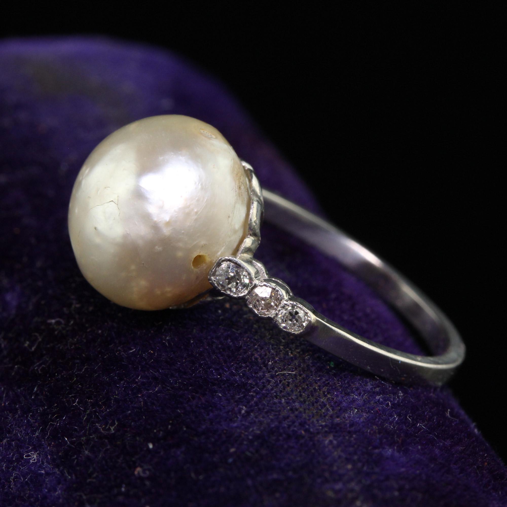 Bague de fiançailles Art déco ancienne en platine, perle naturelle et diamant - GIA Pour femmes en vente