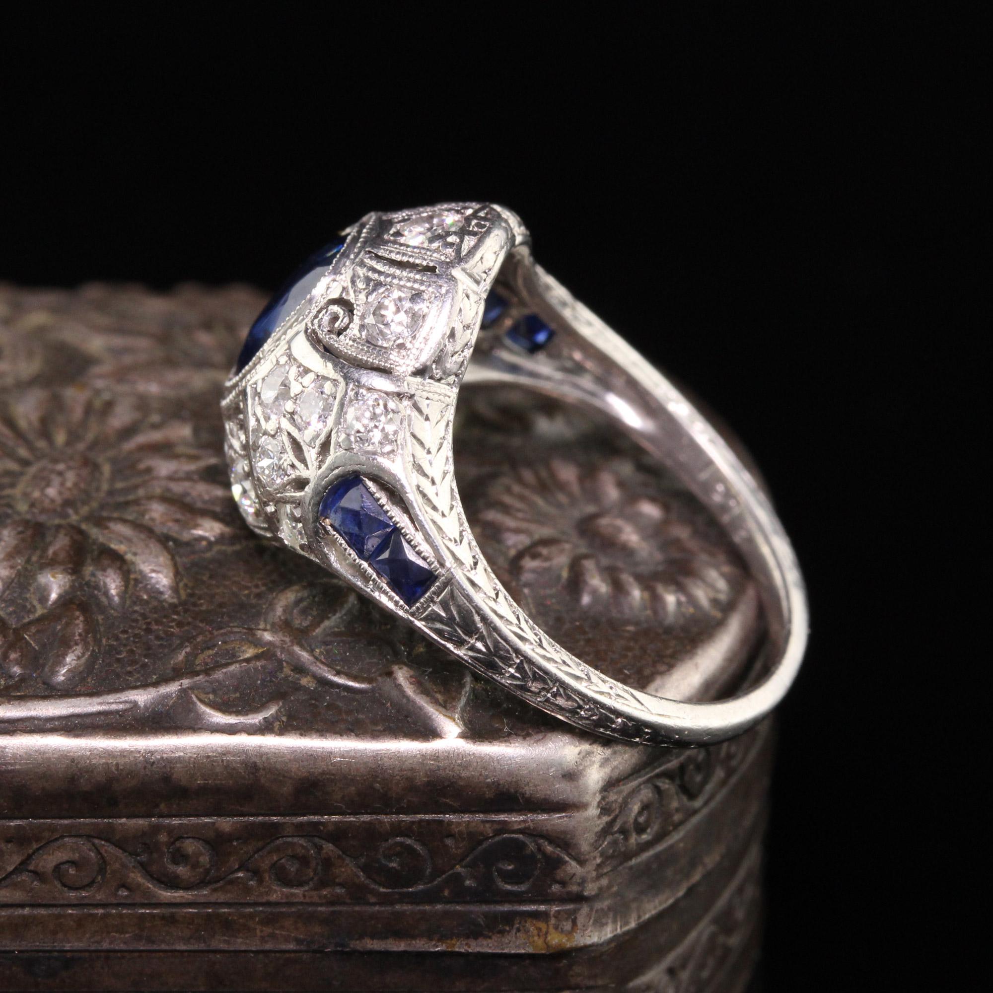 Antique Art Deco Platinum Natural Sapphire Diamond Engagement Ring In Good Condition In Great Neck, NY