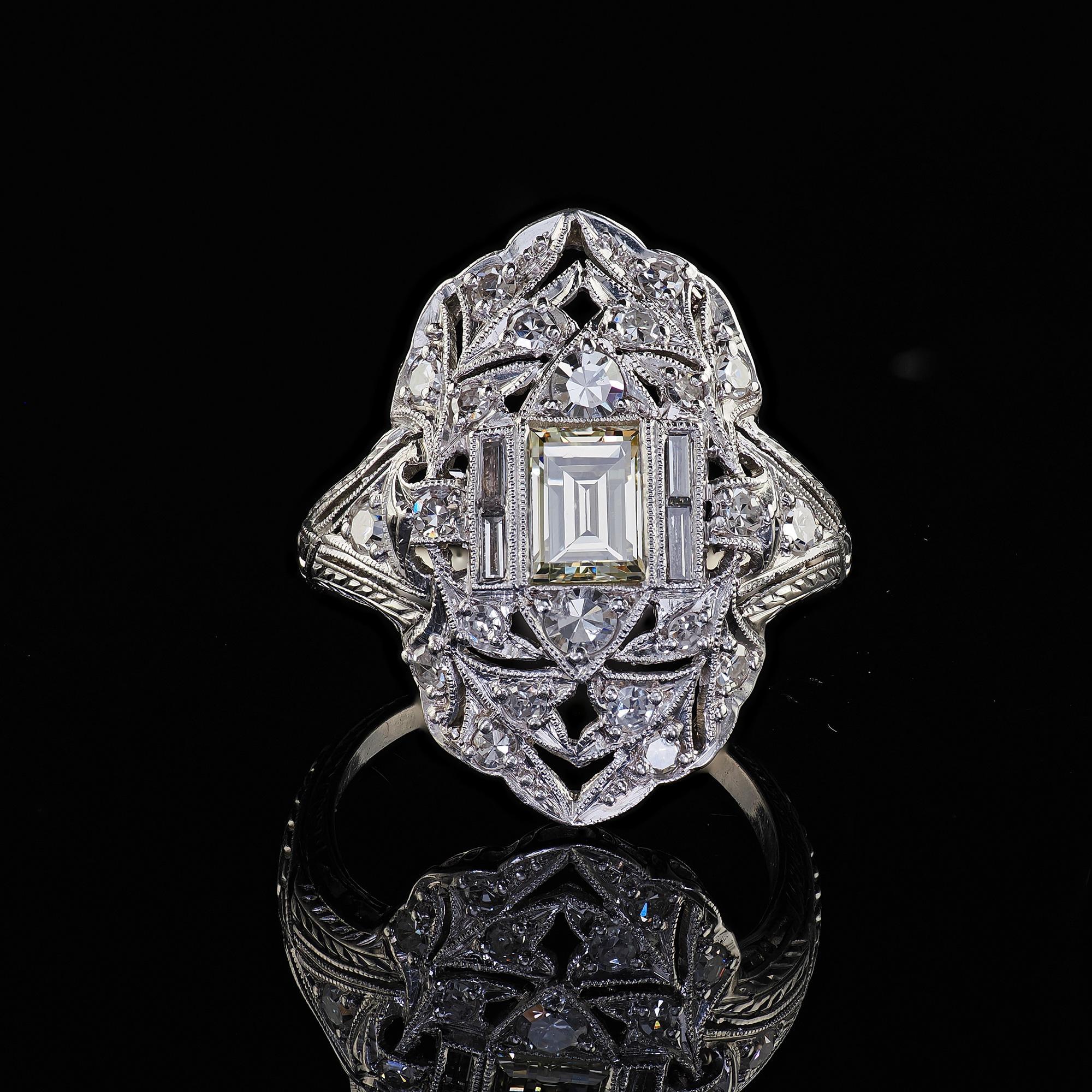 Antique Art Deco Platinum Old Carre Cut Diamond Filigree Shield Ring - GIA For Sale 2