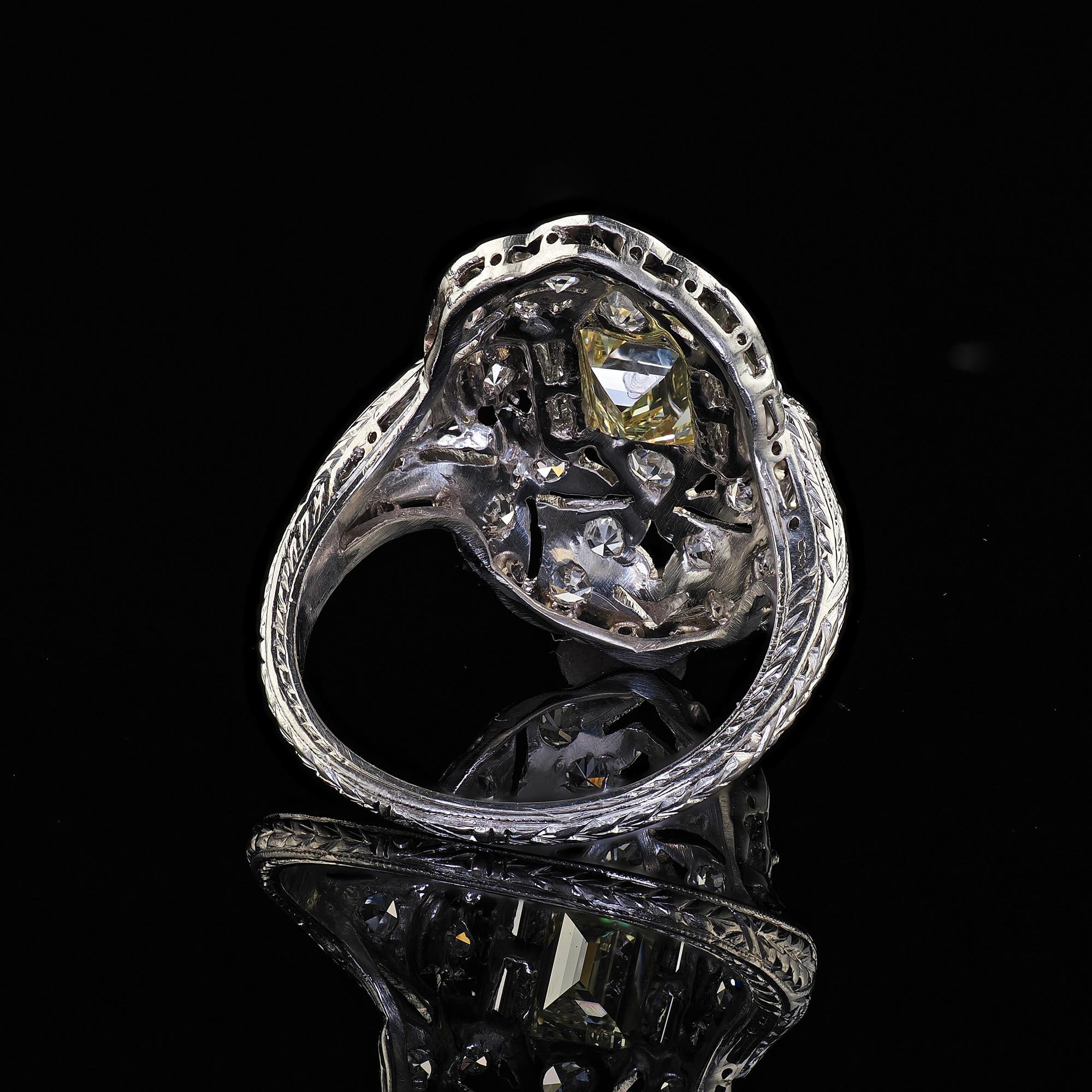 Antique Art Deco Platinum Old Carre Cut Diamond Filigree Shield Ring - GIA For Sale 3