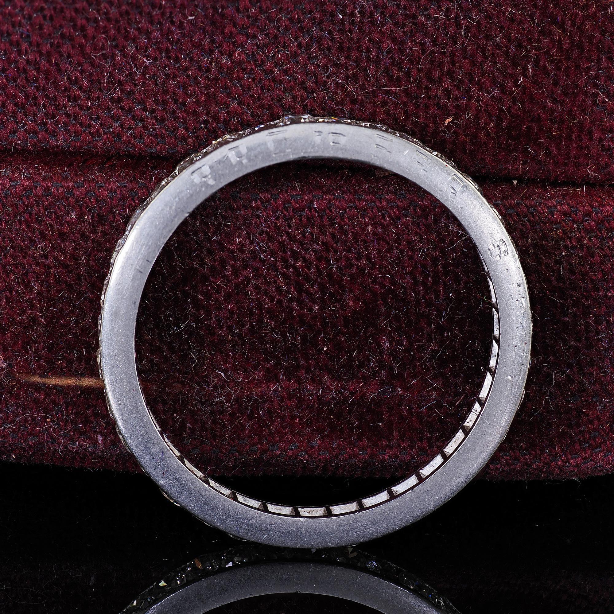 Anneau d'éternité Art déco ancien en platine gravé de diamants taille ancienne - Taille 5 Pour femmes en vente