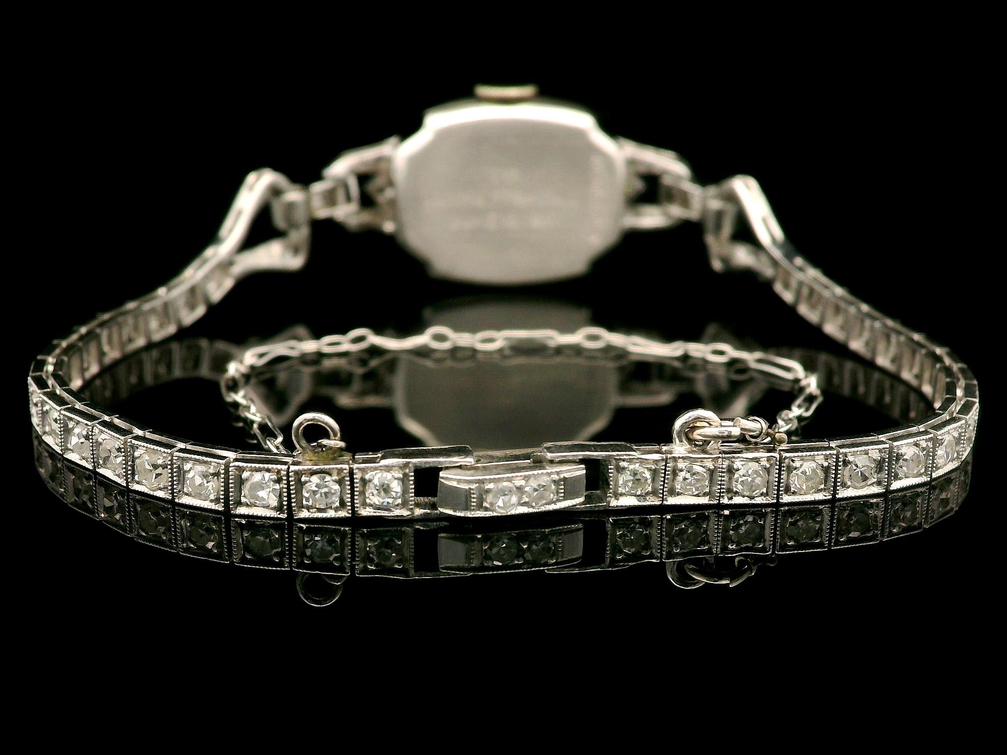 Antiguo Reloj de Pulsera Art Decó de Platino y Diamantes talla antigua 1