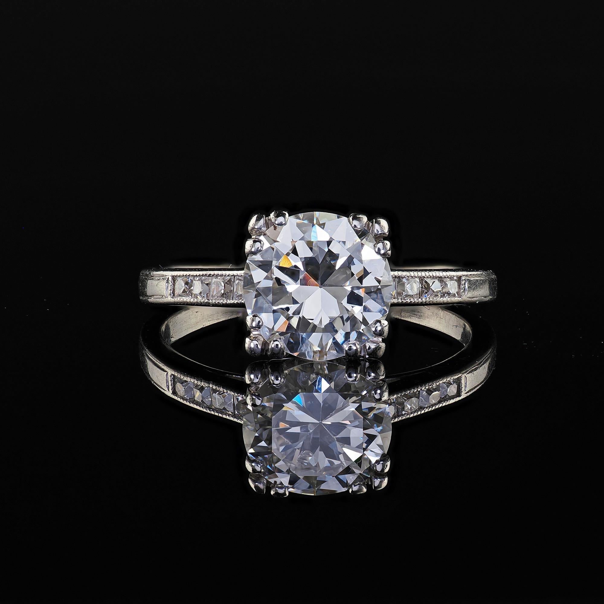 Antique Art Deco Platinum Old Cut Diamond French Cut Engagement Ring - GIA For Sale 2