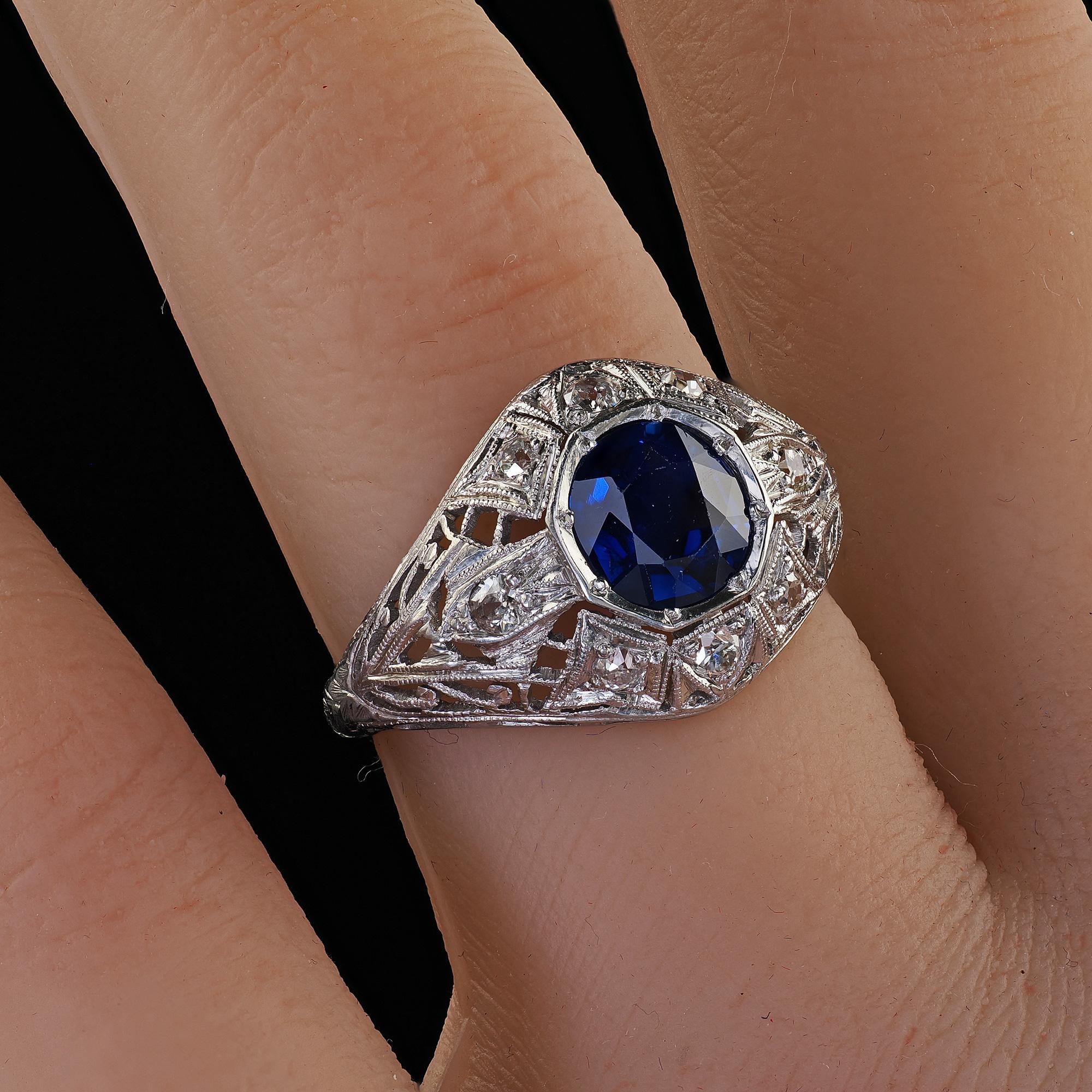 Antique Art Deco Platinum Old Cut Sapphire No Heat Diamond Engagement Ring - GIA For Sale 5