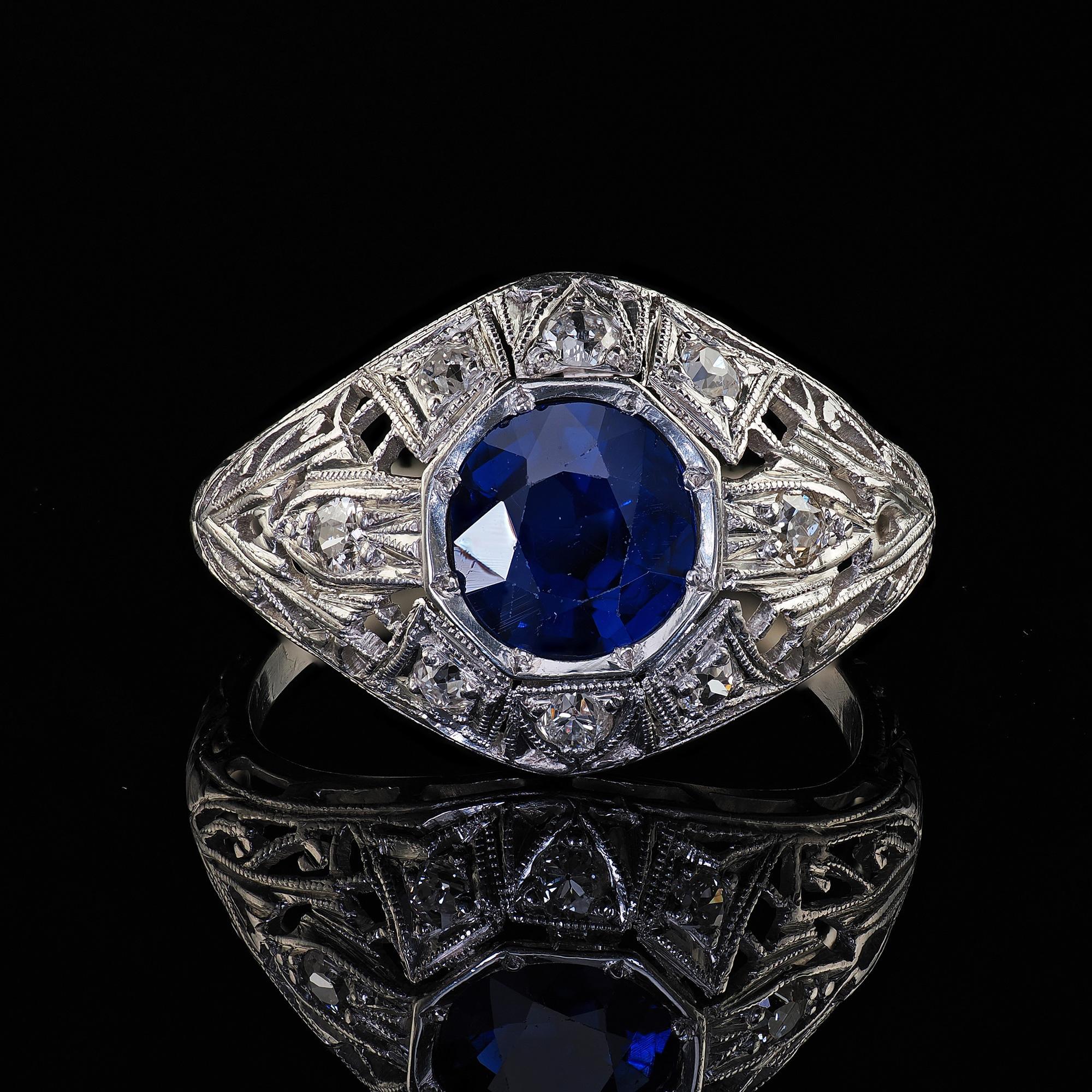 Antique Art Deco Platinum Old Cut Sapphire No Heat Diamond Engagement Ring - GIA For Sale 2