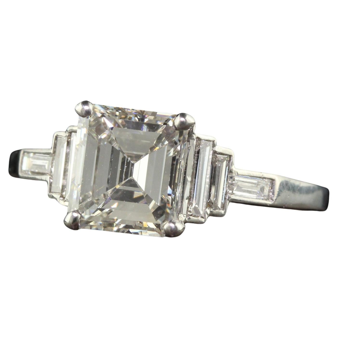 Antiker Art-Déco-Verlobungsring aus Platin mit Diamanten im alteuropäischen Smaragdschliff - GIA