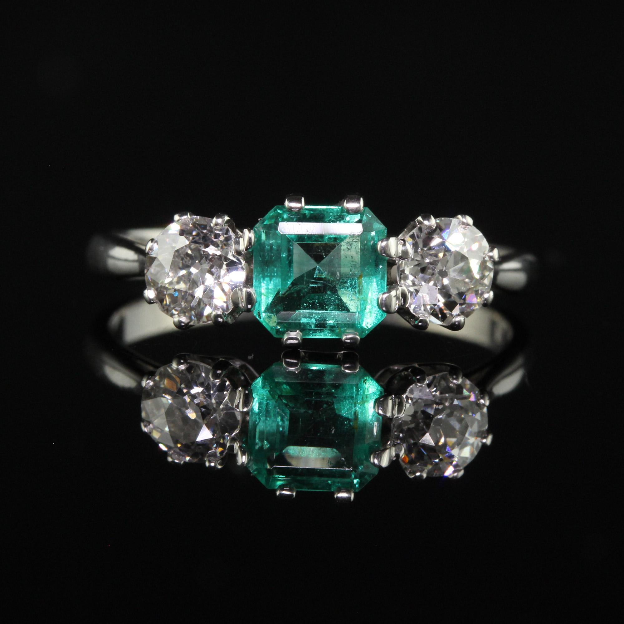 Women's Antique Art Deco Platinum Old Euro Diamond and Emerald Three Stone Ring - GIA For Sale