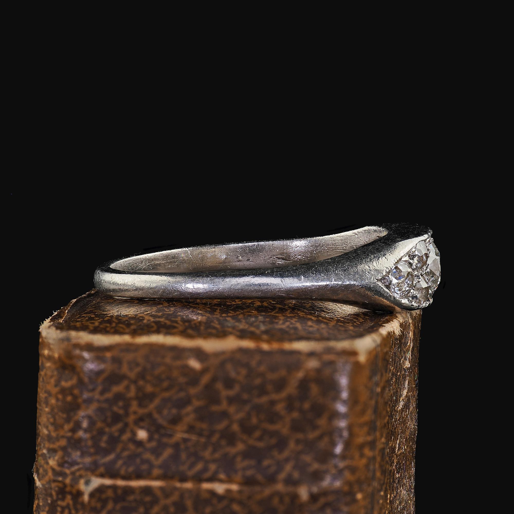 Antique Art Deco Platinum Old Euro Diamond Cluster Band - Size 8 In Good Condition For Sale In Great Neck, NY