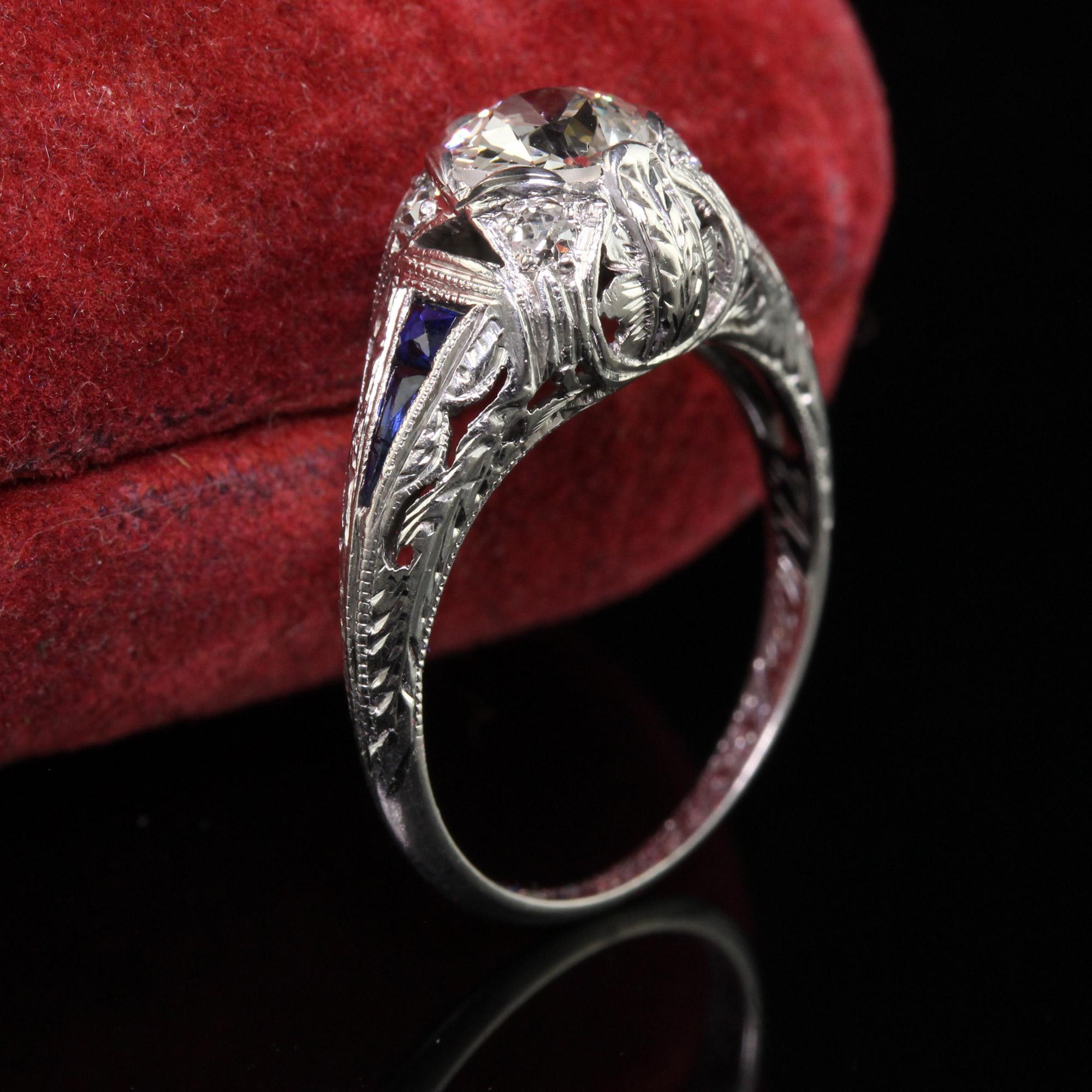 Antiker Art Deco Platin Verlobungsring mit altem Eurodiamant und Saphir (Art déco) im Angebot