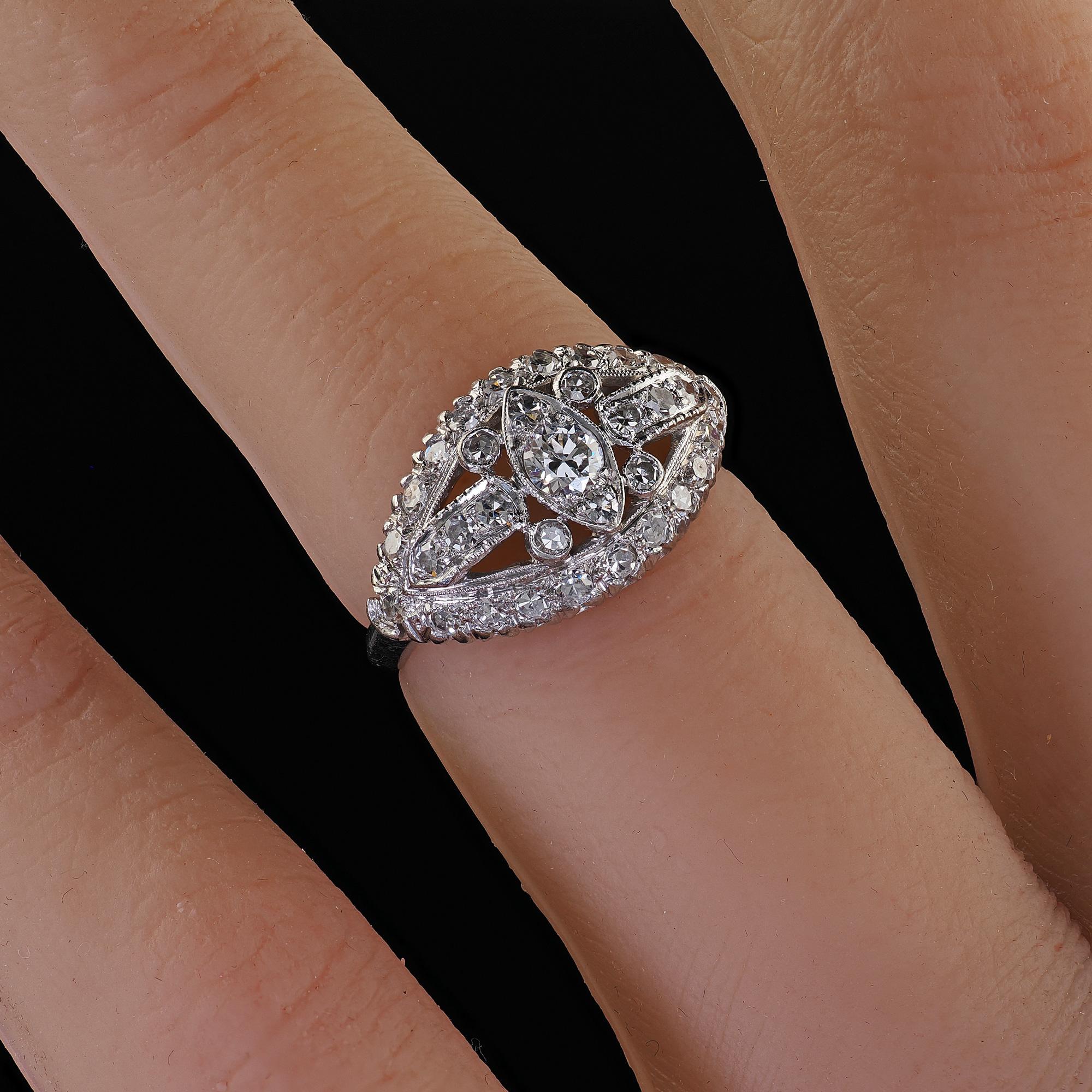 Bague filigrane Art déco ancienne en platine avec diamant taille unique européenne en vente 5