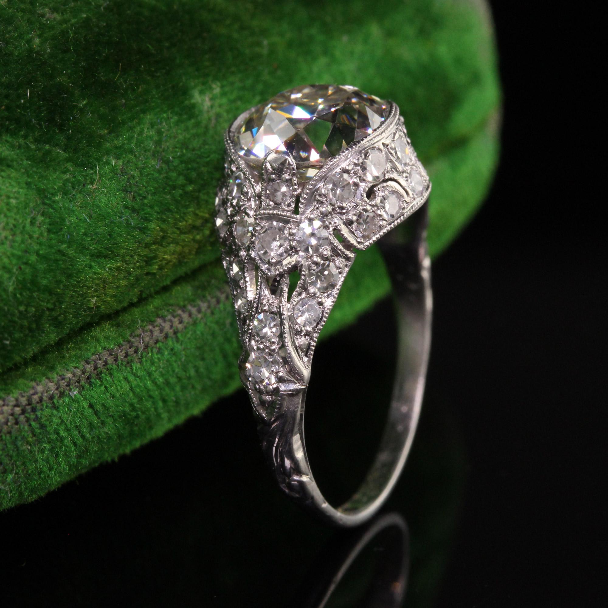 Antique Art Deco Platinum Old European Cut Diamond Engagement Ring, GIA In Good Condition In Great Neck, NY