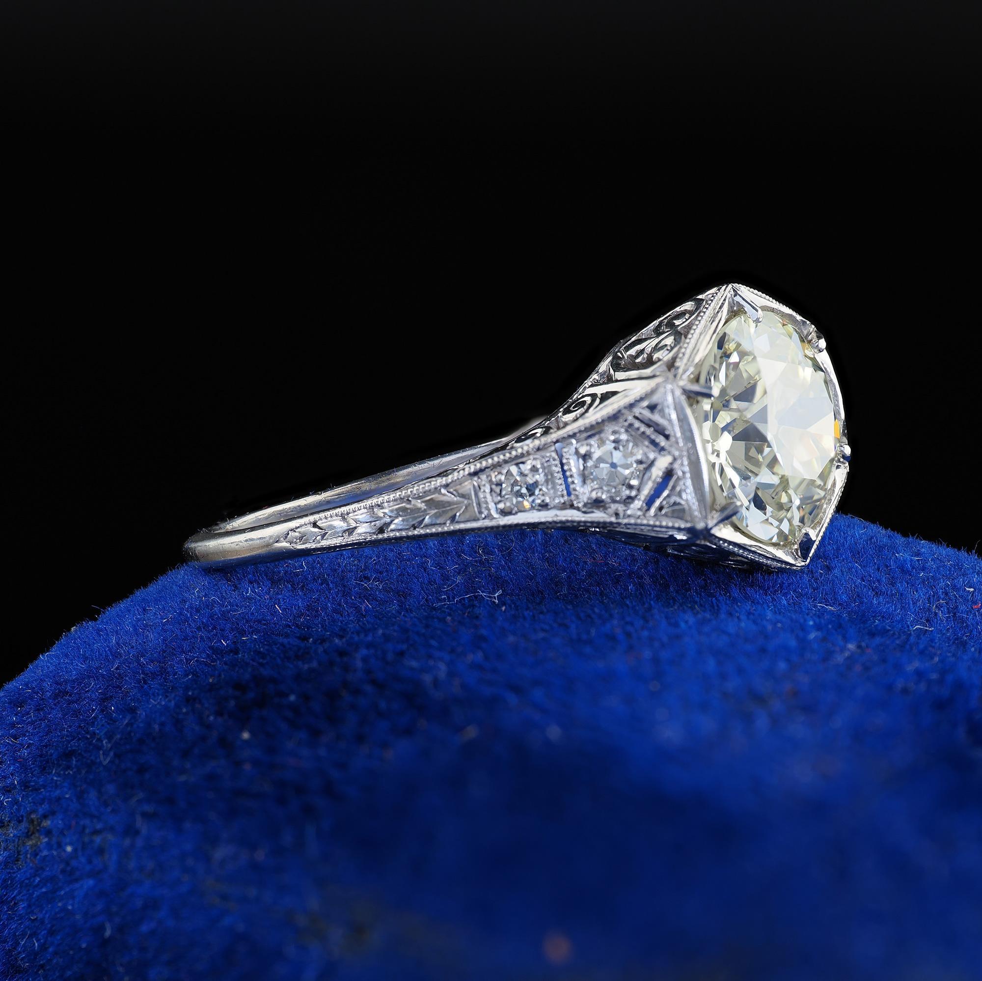 Women's Antique Art Deco Platinum Old European Cut Diamond Engagement Ring - GIA For Sale