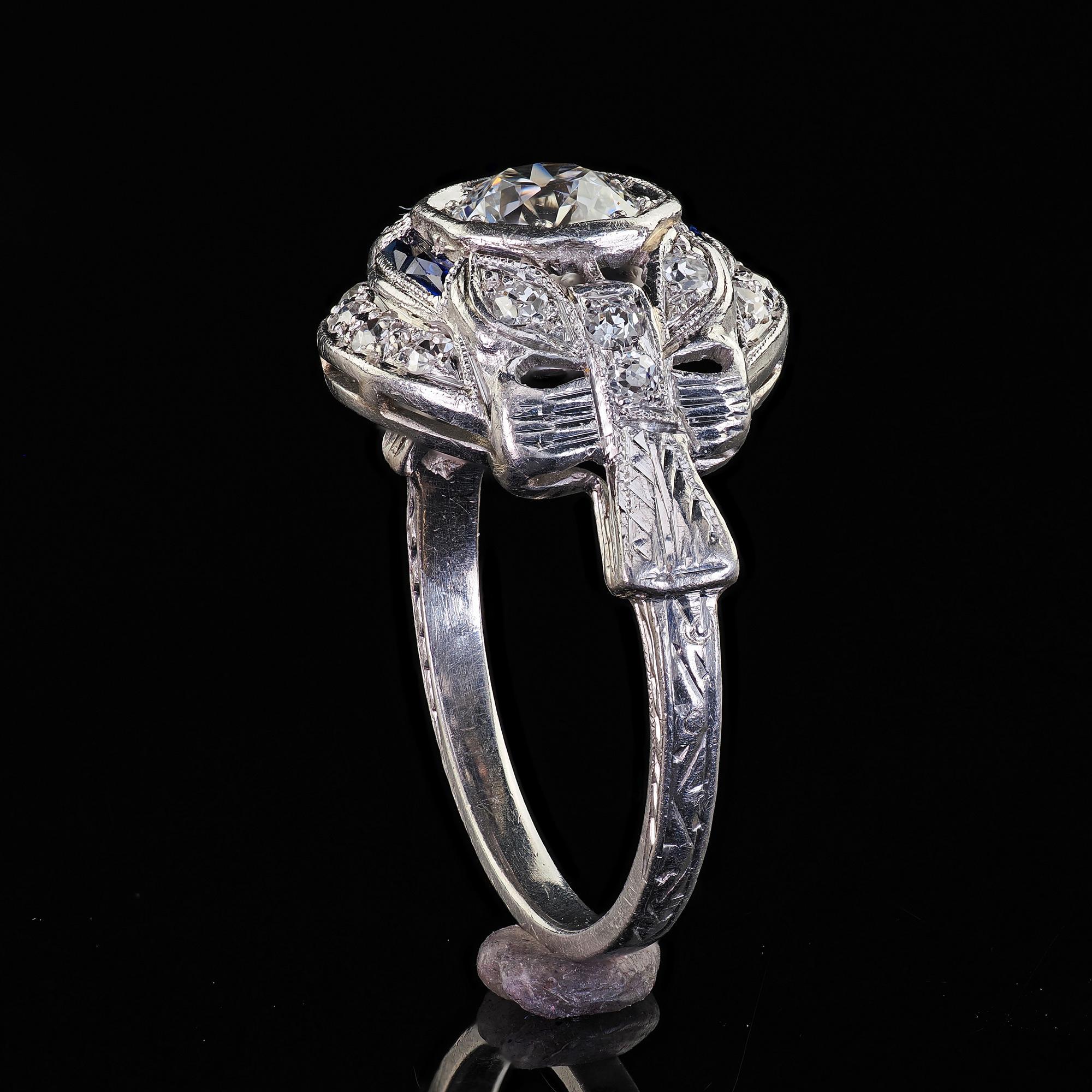 Bague de fiançailles Art déco ancienne en platine, diamant taille vieille Europe et saphir en vente 5