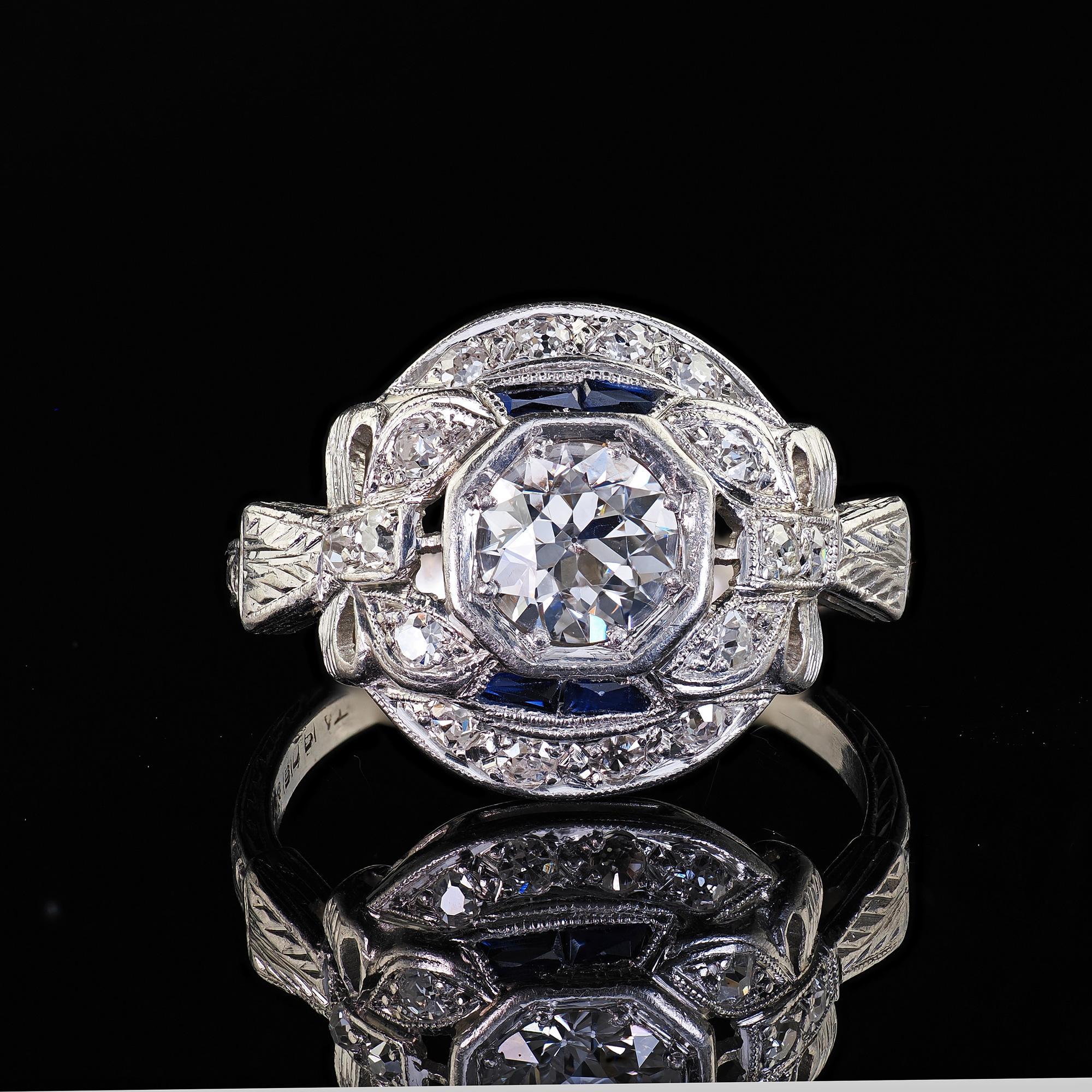 Bague de fiançailles Art déco ancienne en platine, diamant taille vieille Europe et saphir en vente 3