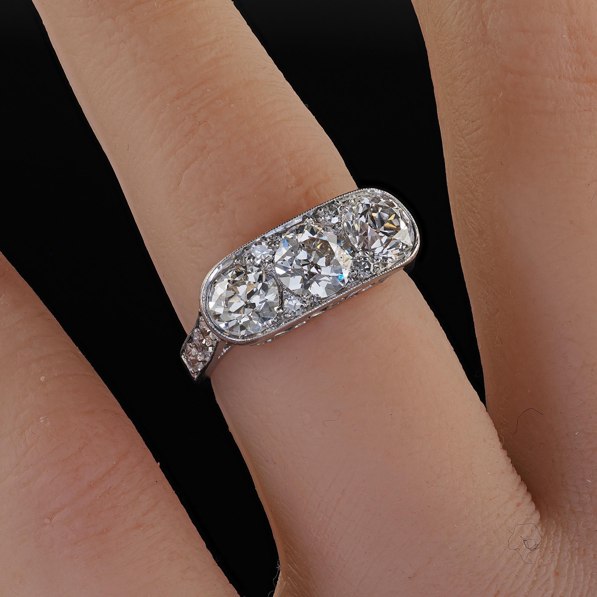 Antique Art Deco Platinum Old European Cut Diamond Three Stone Diamond Ring For Sale 6