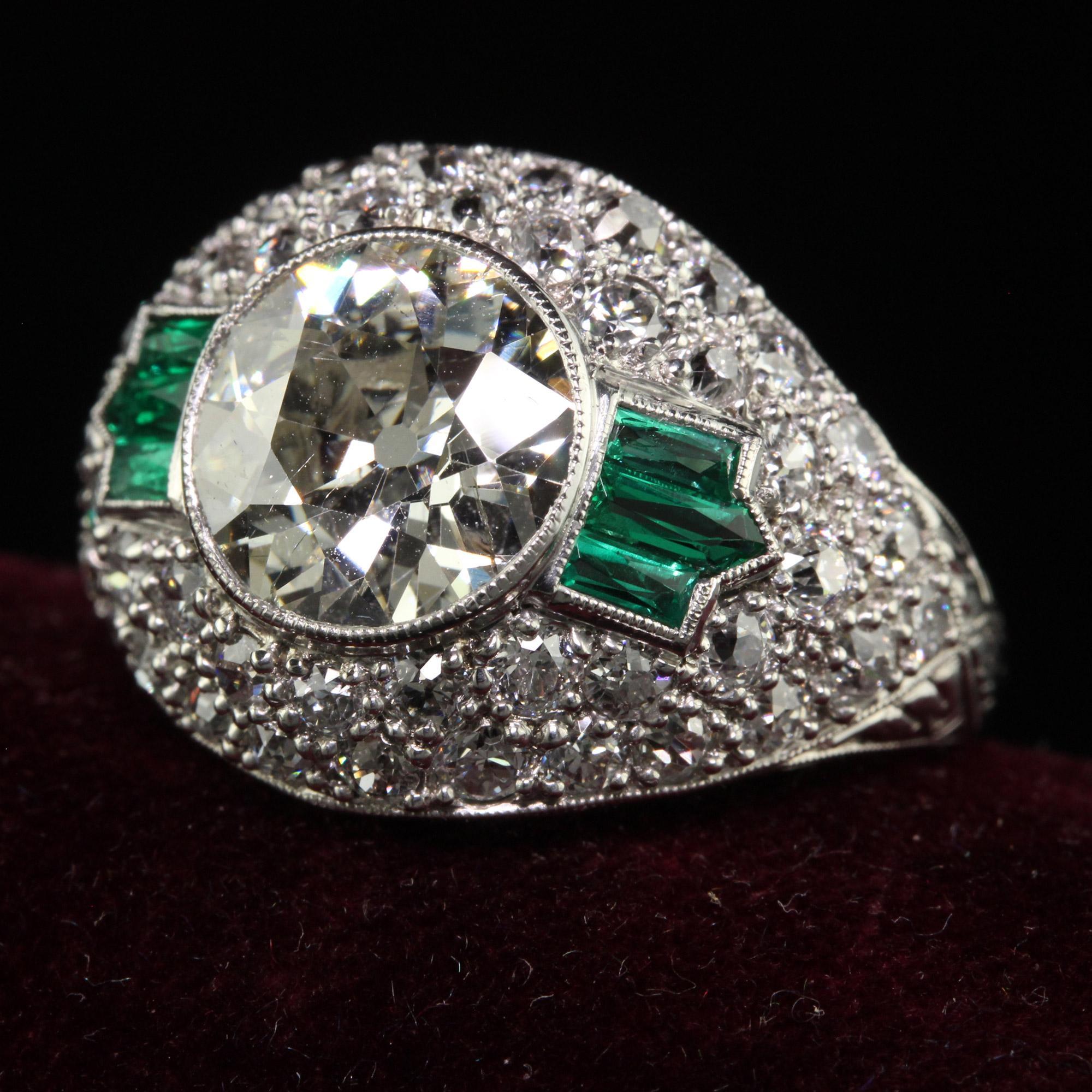 Antique Art Deco Platinum Old European Diamond and Emerald Engagement Ring - GIA In Good Condition For Sale In Great Neck, NY