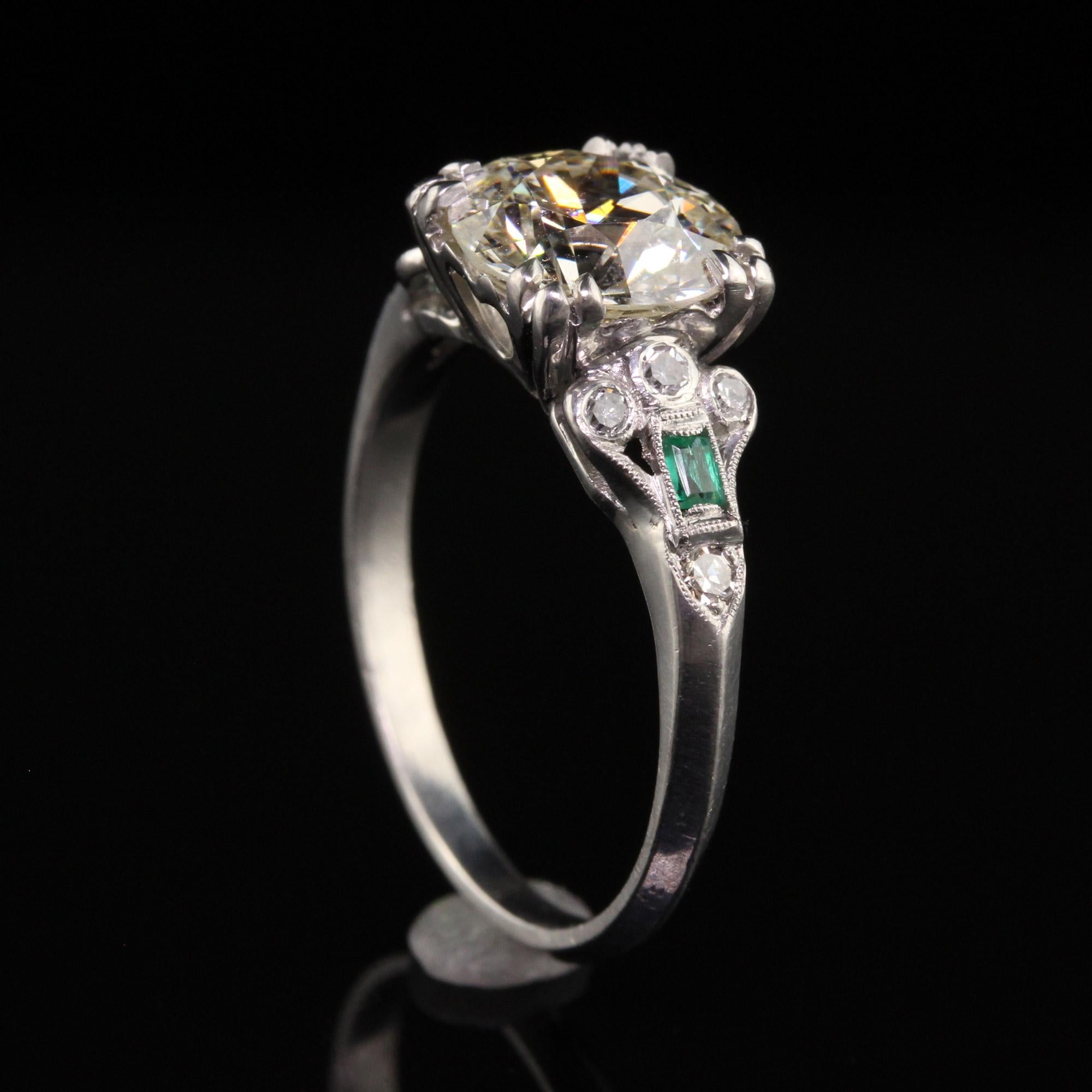 Antiker Art-Déco-Verlobungsring aus Platin mit Diamanten und Smaragden, GIA 1