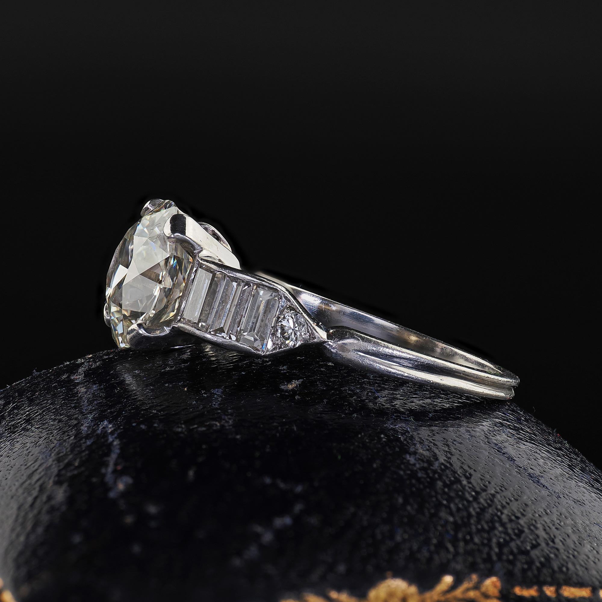 Bague de fiançailles Art déco ancienne en platine avec diamant baguette vieille Europe - GIA Pour femmes en vente