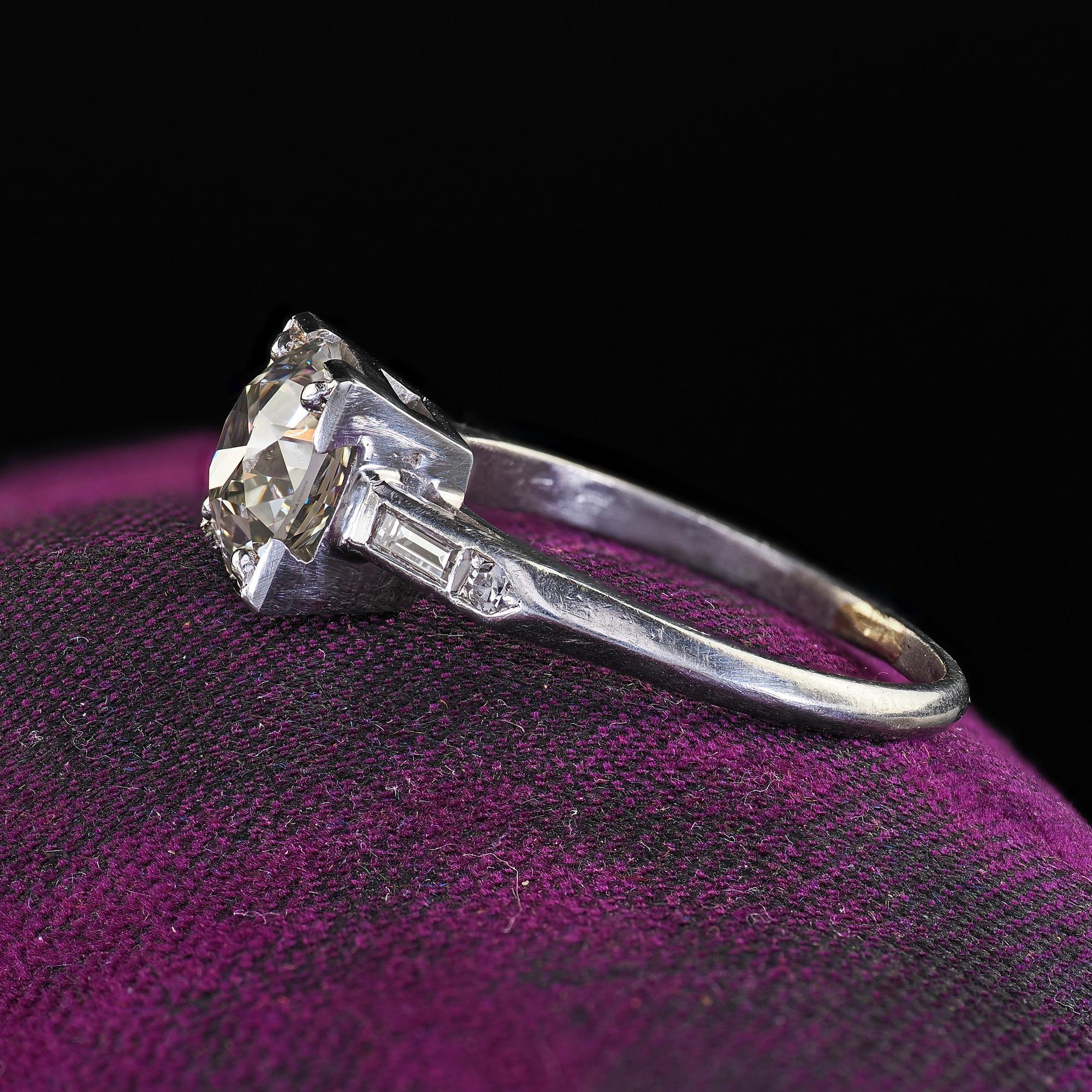 Bague de fiançailles Art déco ancienne en platine avec diamant baguette vieille Europe - GIA Pour femmes en vente