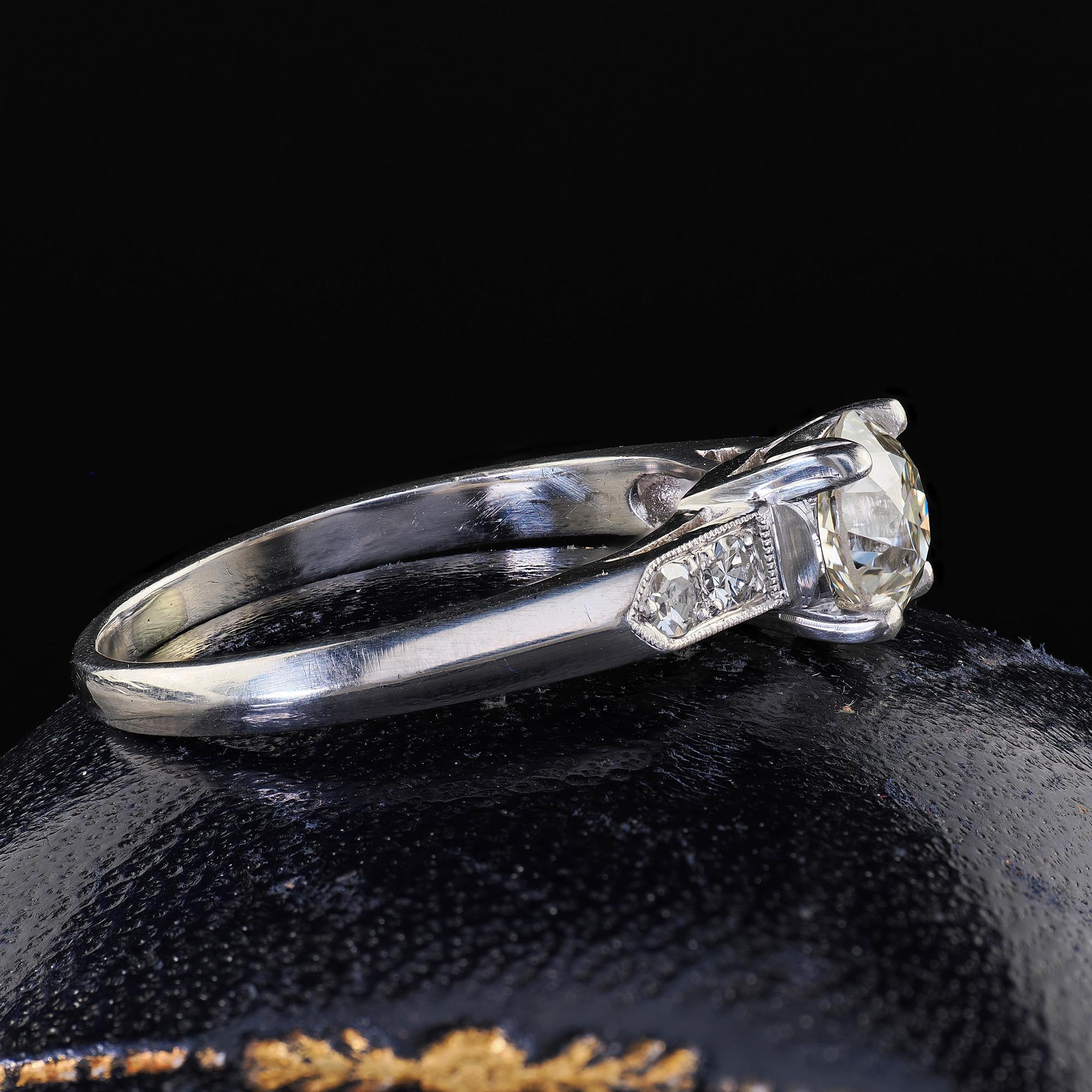 Taille vieille Europe Bague de fiançailles classique en platine, diamant européen ancien Art Deco - GIA en vente