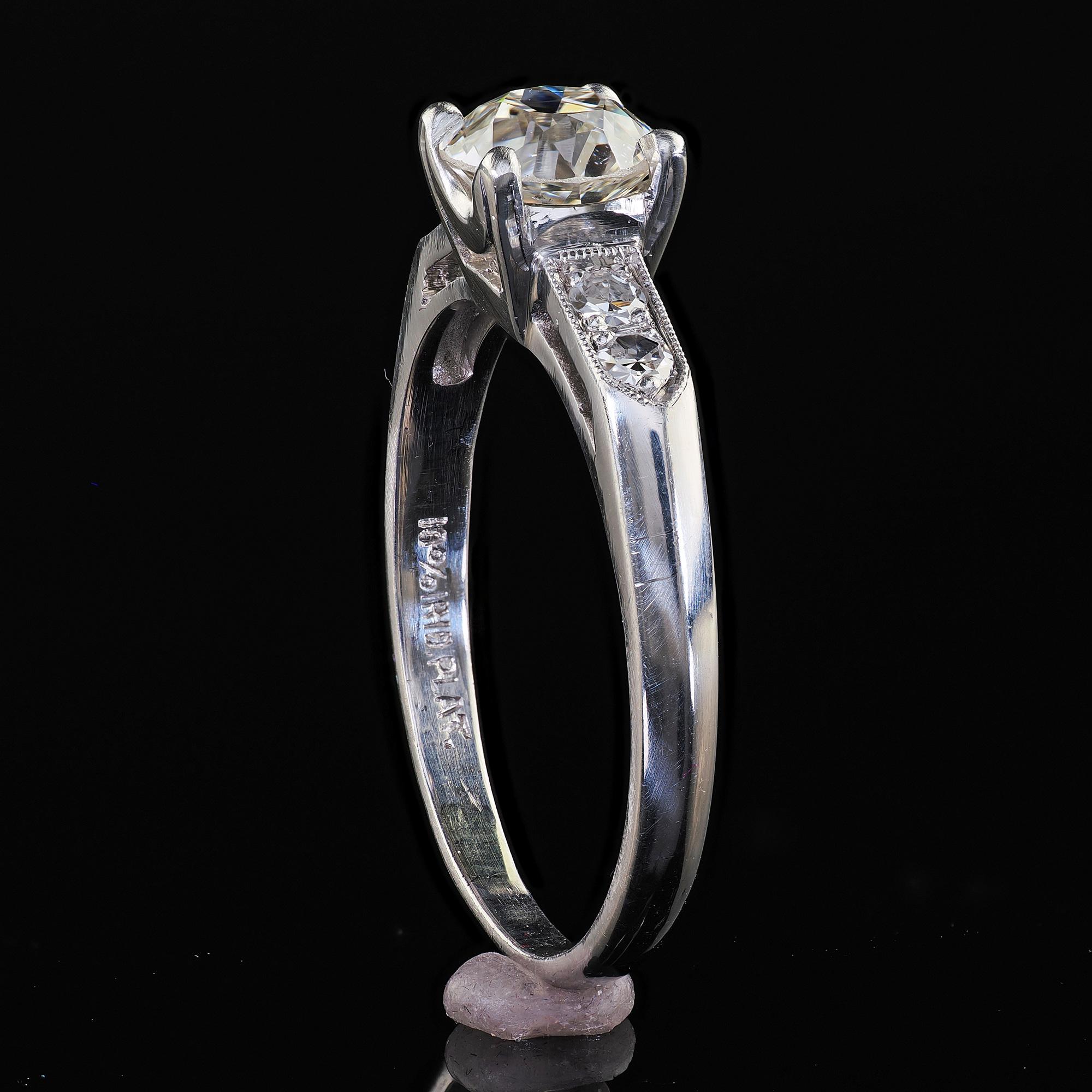 Bague de fiançailles classique en platine, diamant européen ancien Art Deco - GIA en vente 2