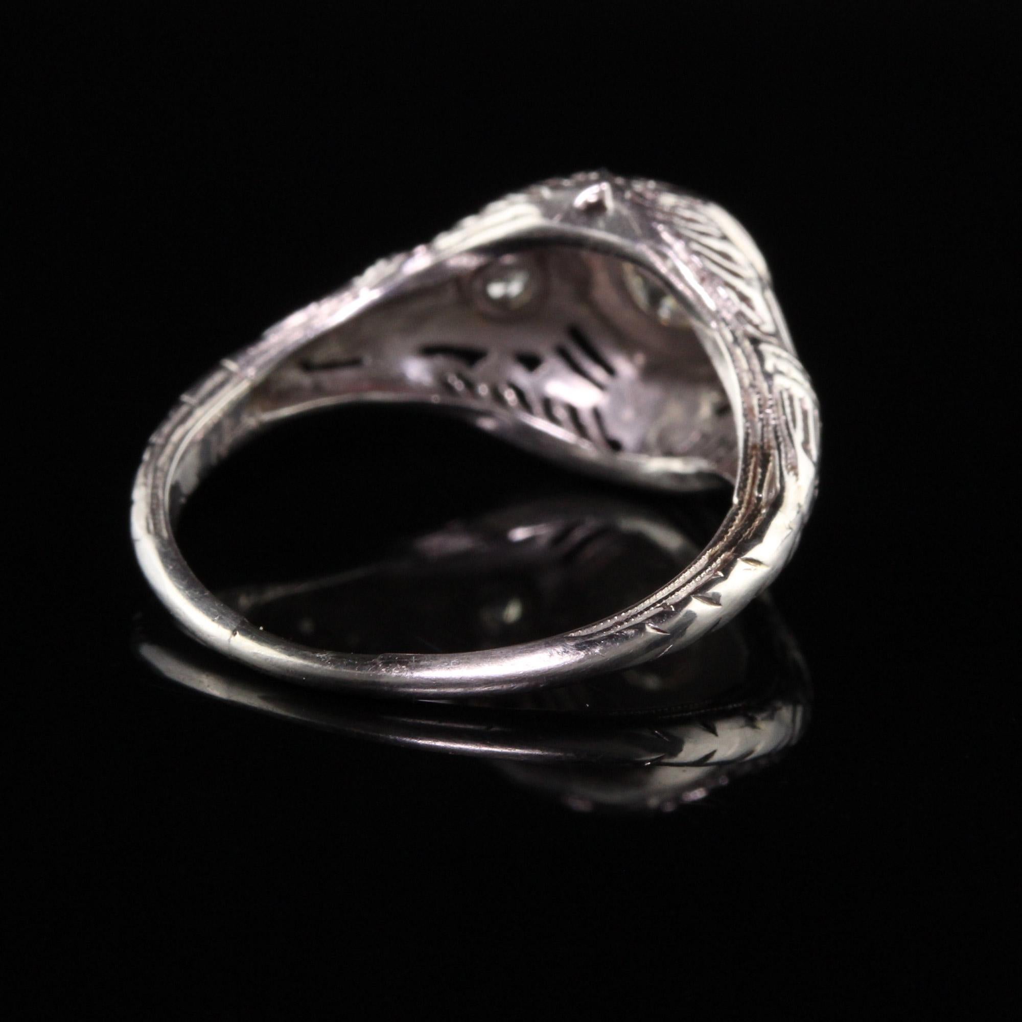 Antique Art Deco Platinum Old European Diamond Filigree Engagement Ring In Good Condition For Sale In Great Neck, NY