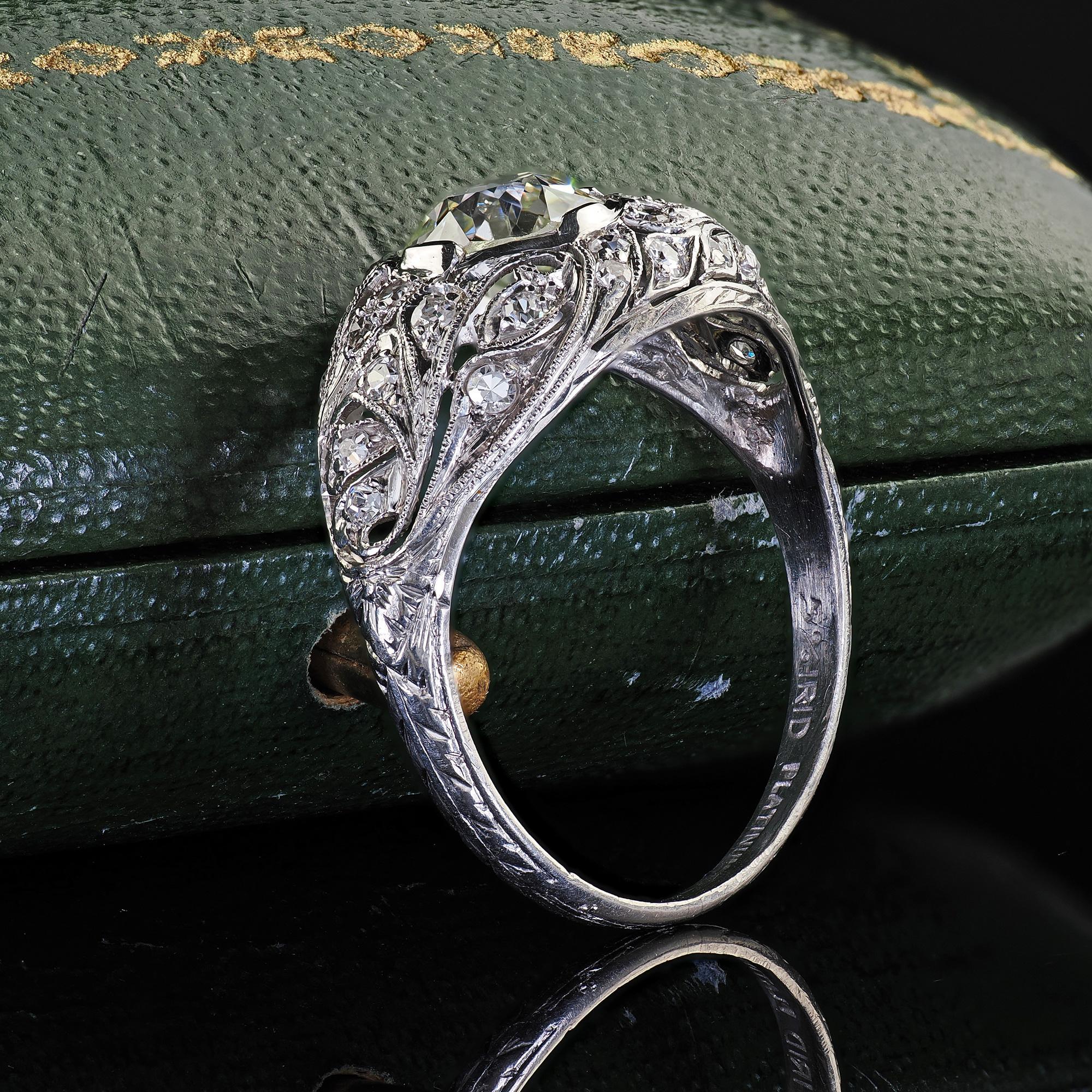 Antiguo Anillo de Compromiso Art Decó Platino Antiguo Diamante Floral Europeo - GIA Corte europeo antiguo en venta