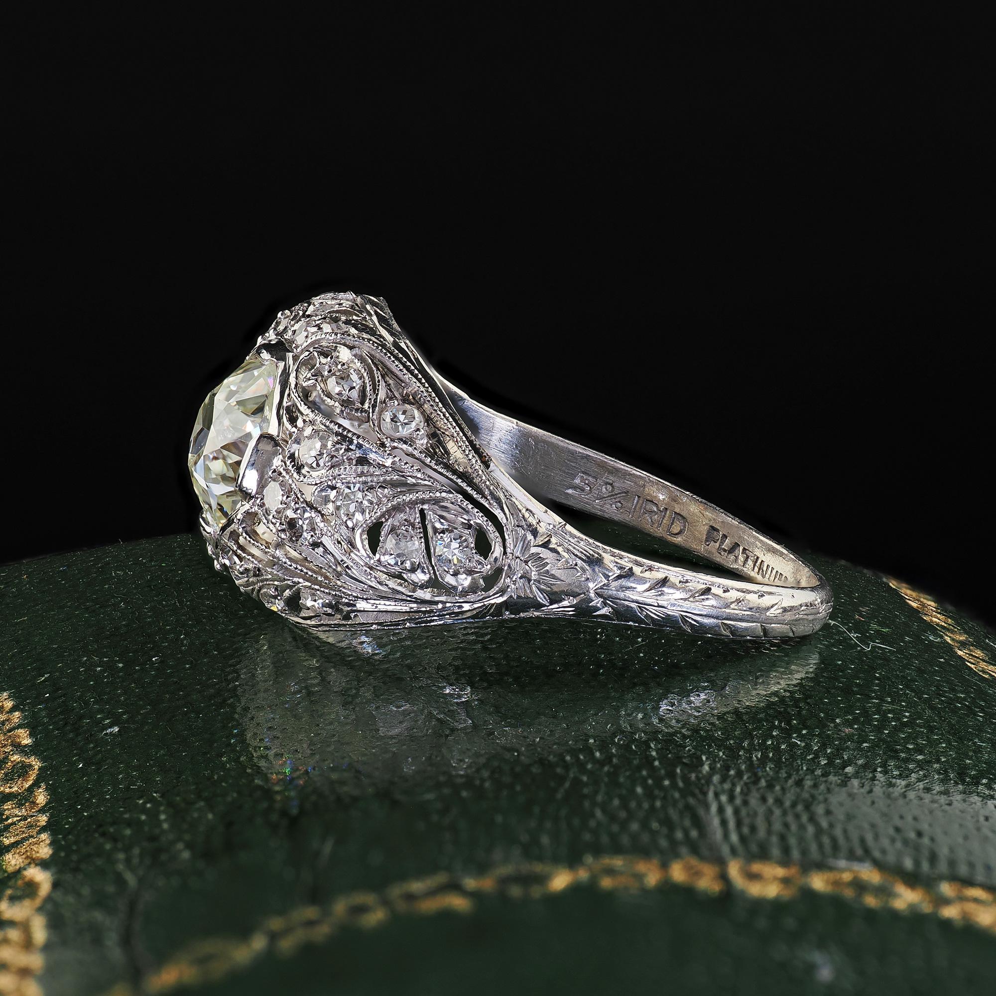 De las mujeres Antiguo Anillo de Compromiso Art Decó Platino Antiguo Diamante Floral Europeo - GIA en venta