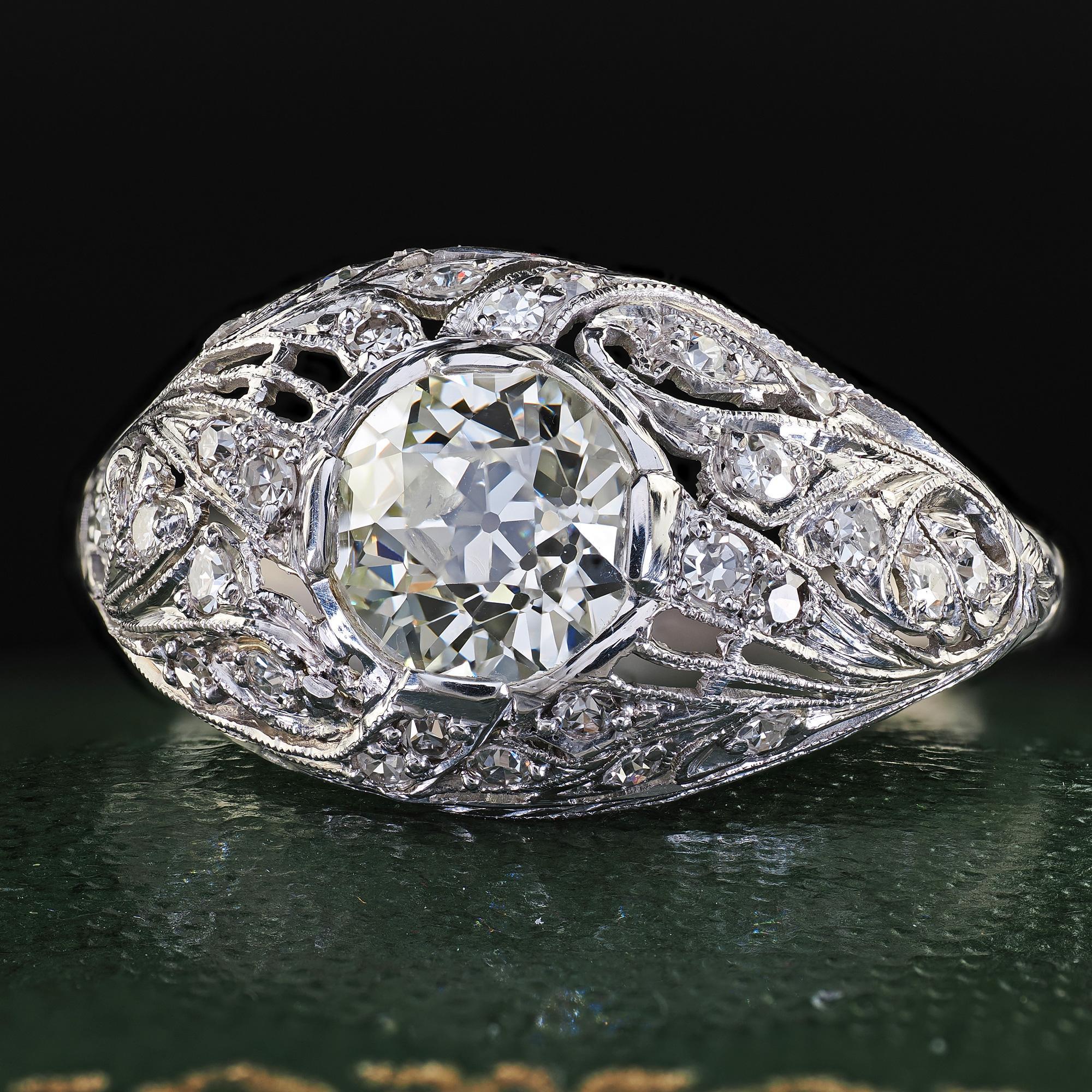 Antiguo Anillo de Compromiso Art Decó Platino Antiguo Diamante Floral Europeo - GIA en venta 2